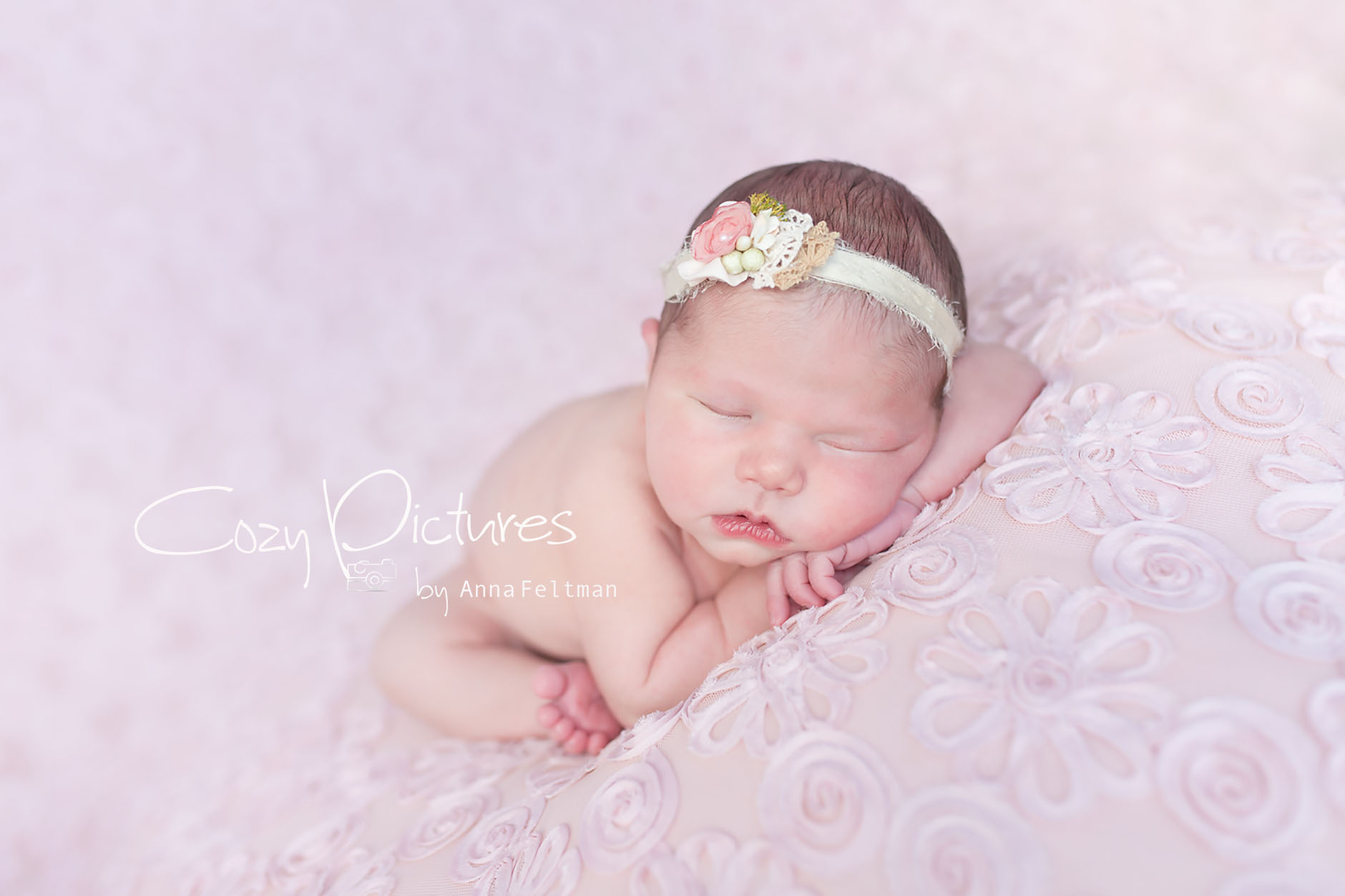 Newborn_Orlando_6_cozy_pictures.jpg