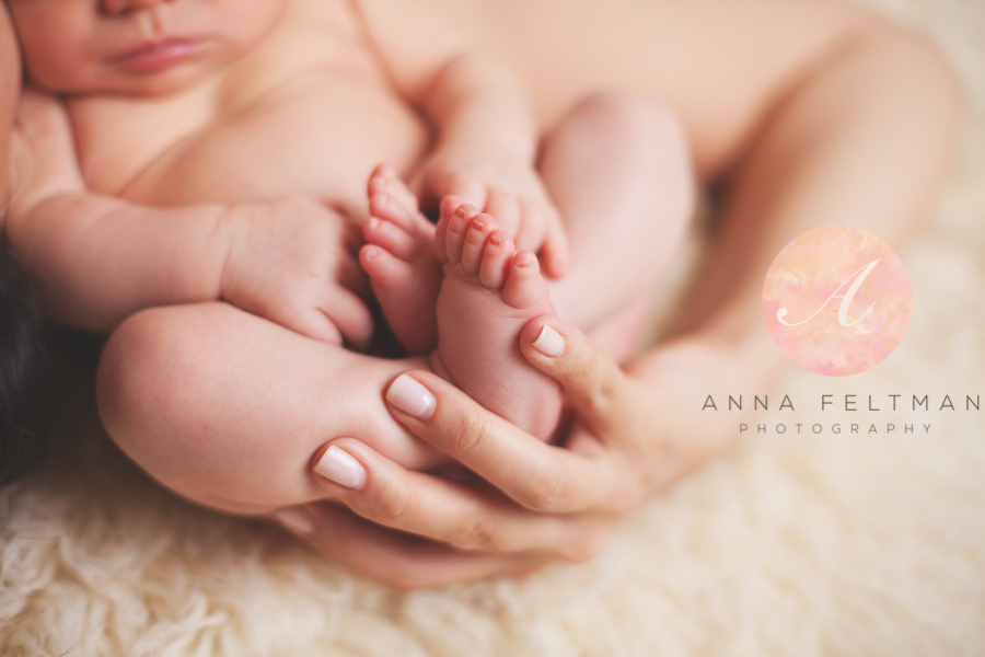 Newborn feet Orlando.jpg