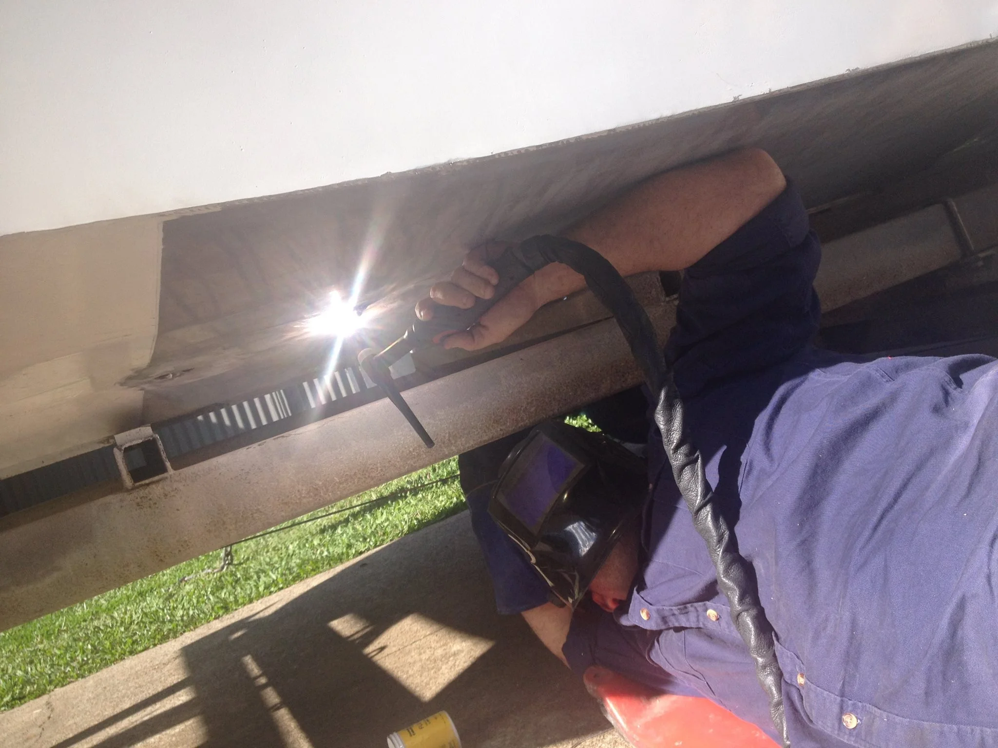 Aluminium boat welding and repairs - Offsite welding