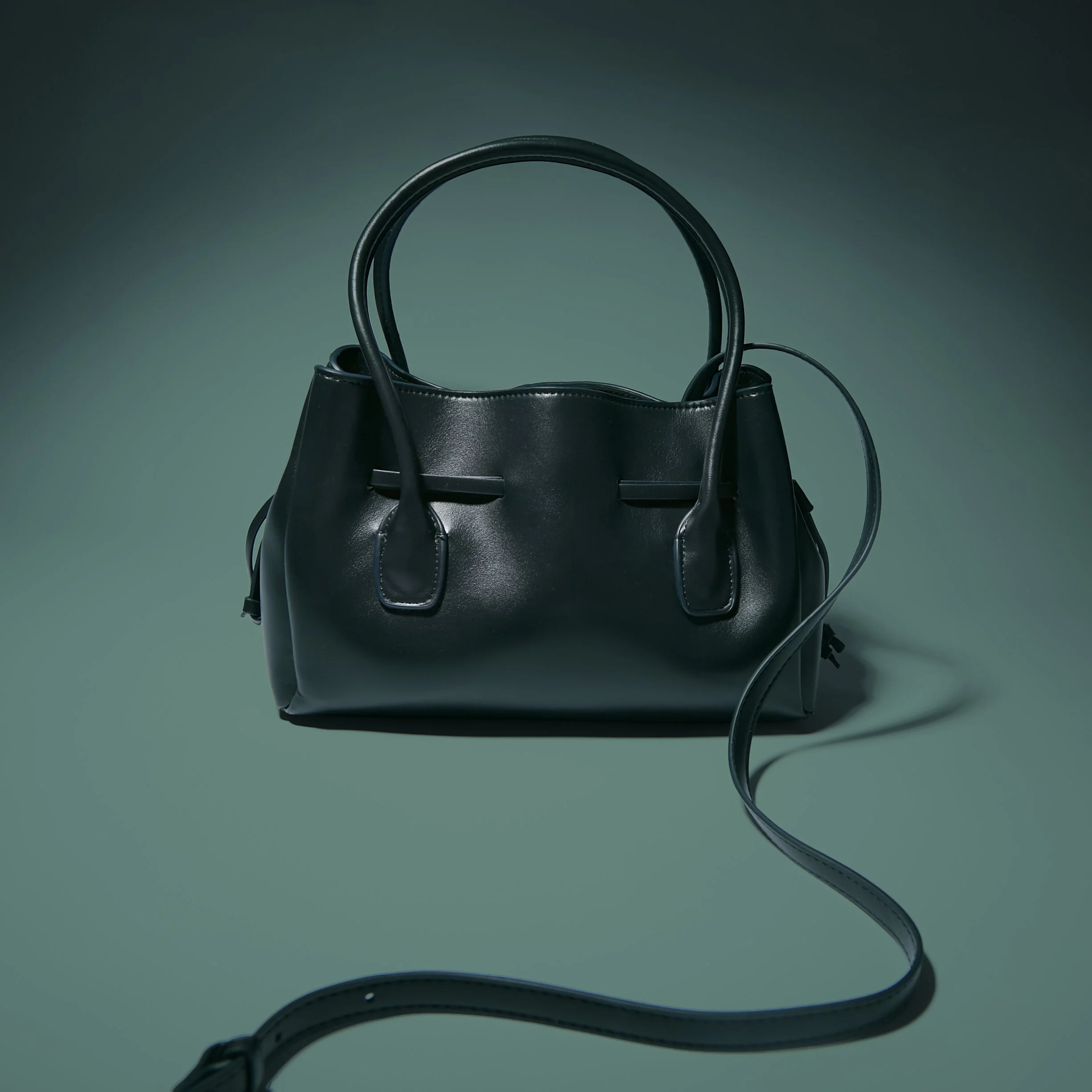 Kim_black_green_8_170284.jpg
