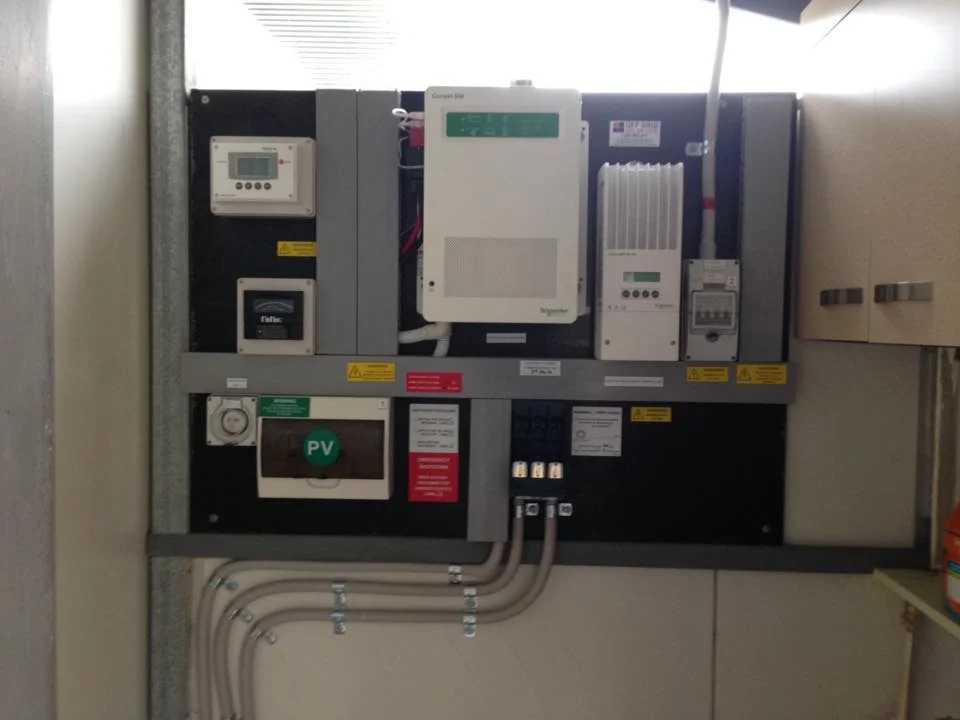 Raglan Offgrid - 3.12 kW array, deep cycle battery bank for bad weather periods&nbsp;