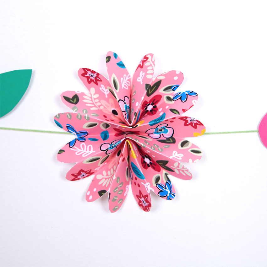 Paper Garland download - Pink by Natalie Lea Owen