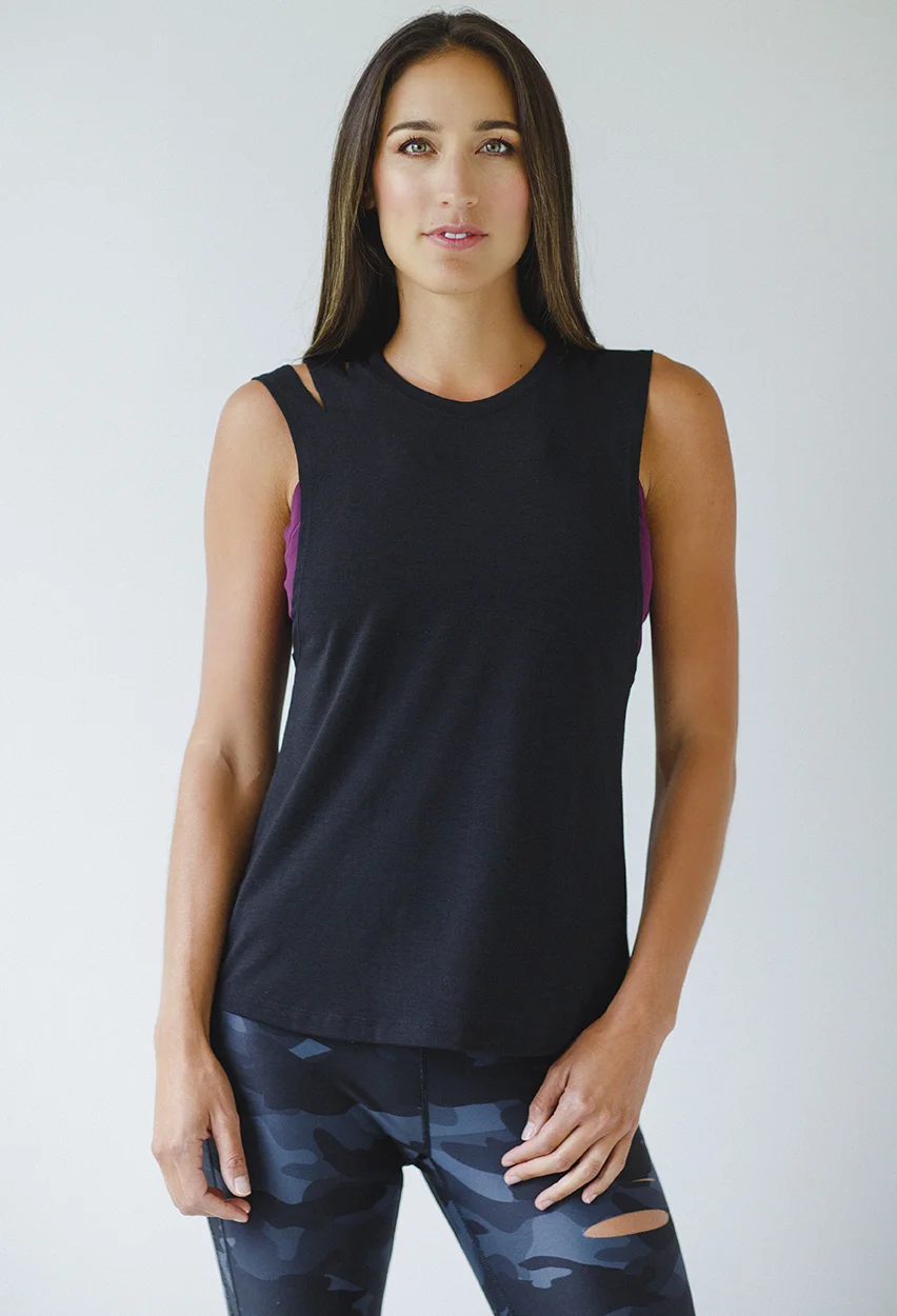Muscle_Tee_Black.jpg