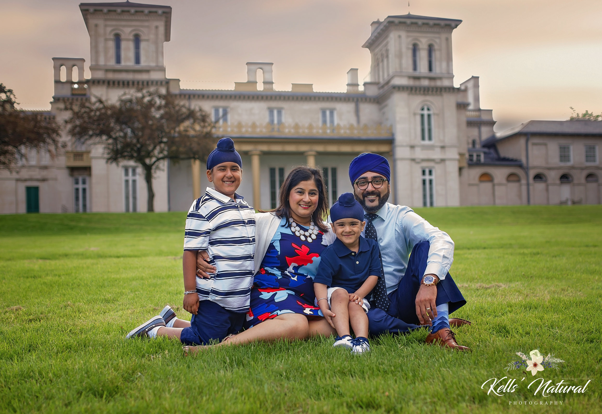 Dundurn Castle photo shoot ideas.jpeg
