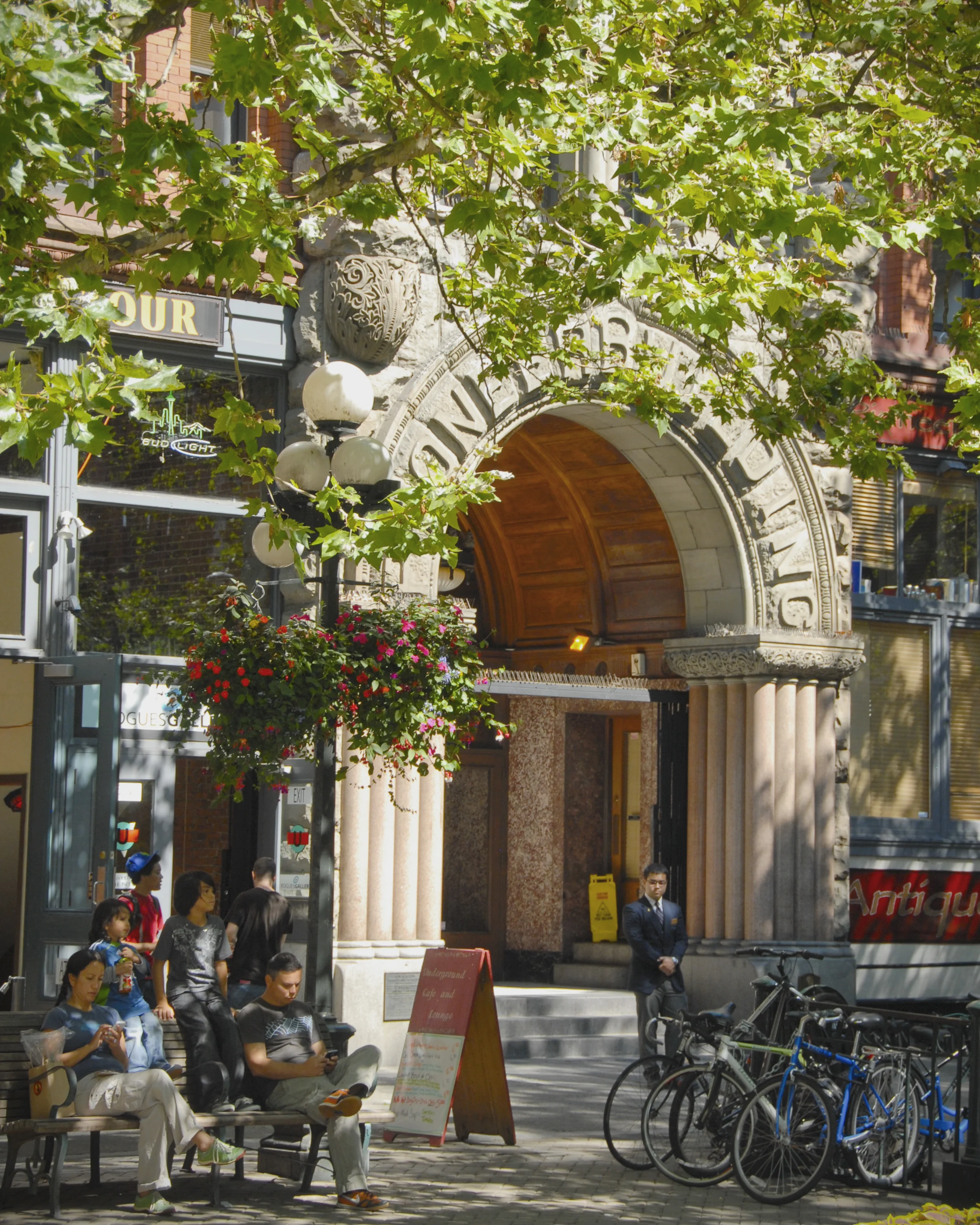 pioneersquare-street2.jpg