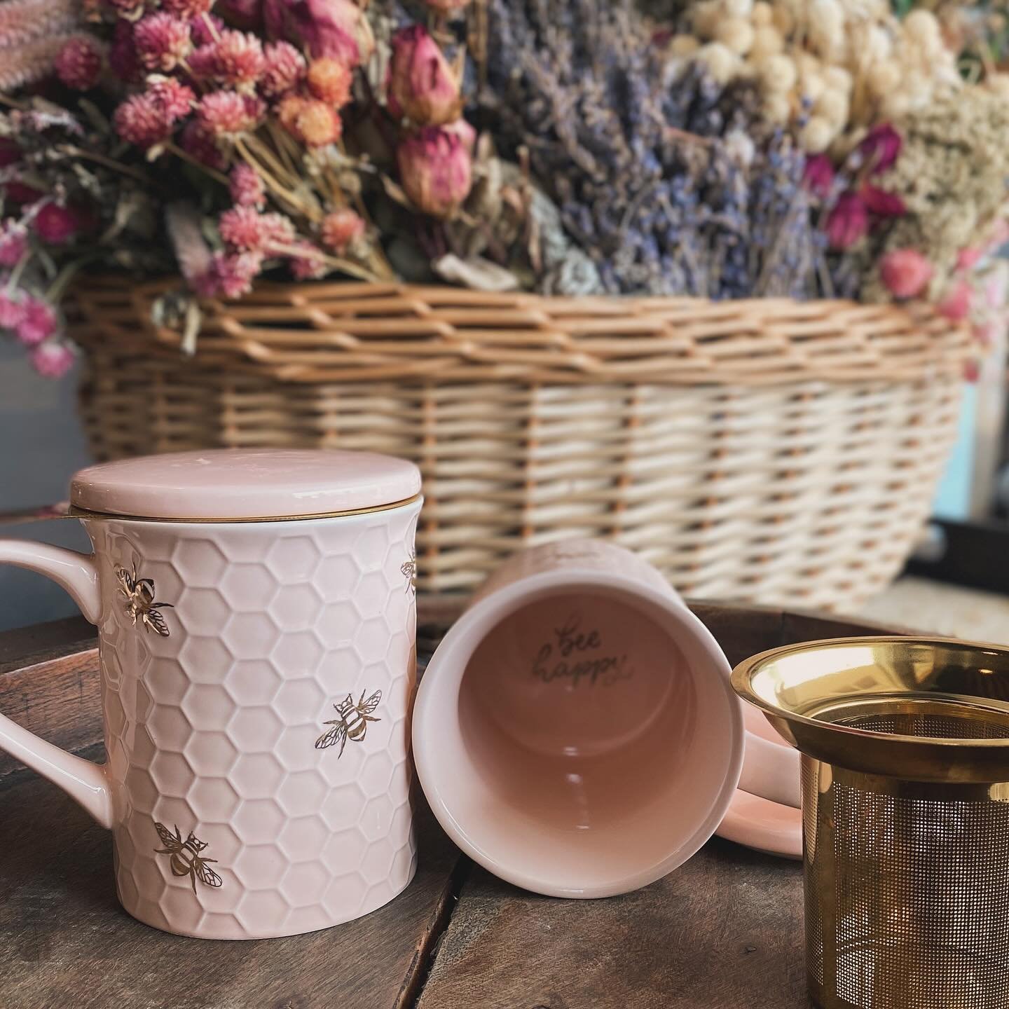 We have the best tea accessories... 

#itsalwaysteatime