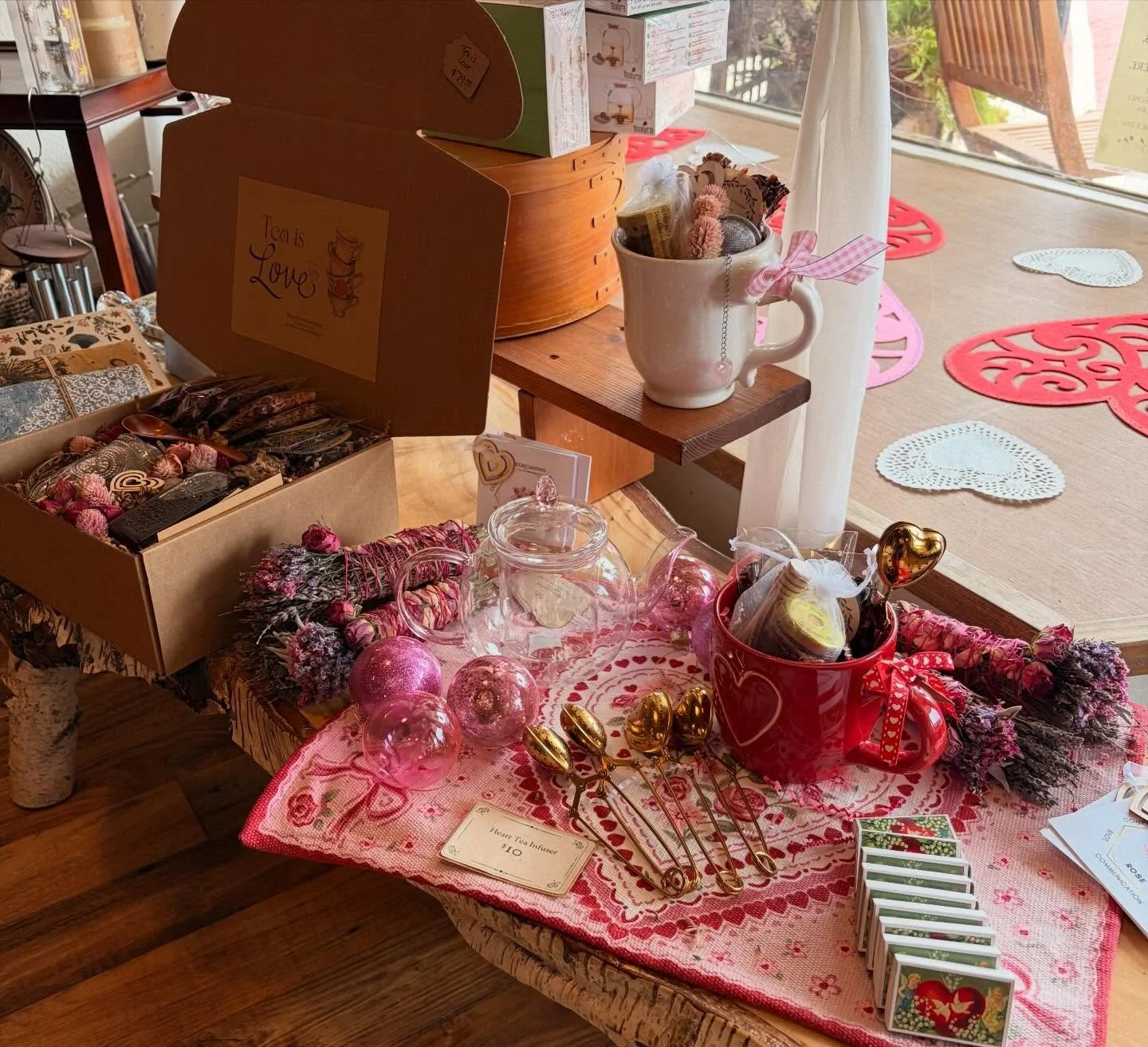 Gearing up for heart cheer day! 

#teaislove