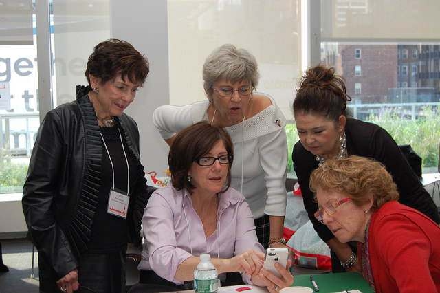 2014Conf_SIS viewing ACDN Community.jpg