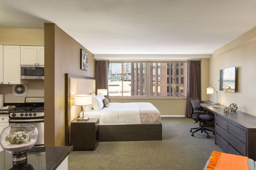 ForWeb_Hotel-Room_500x333_PXLB8313_WindsorSuites-1.jpg