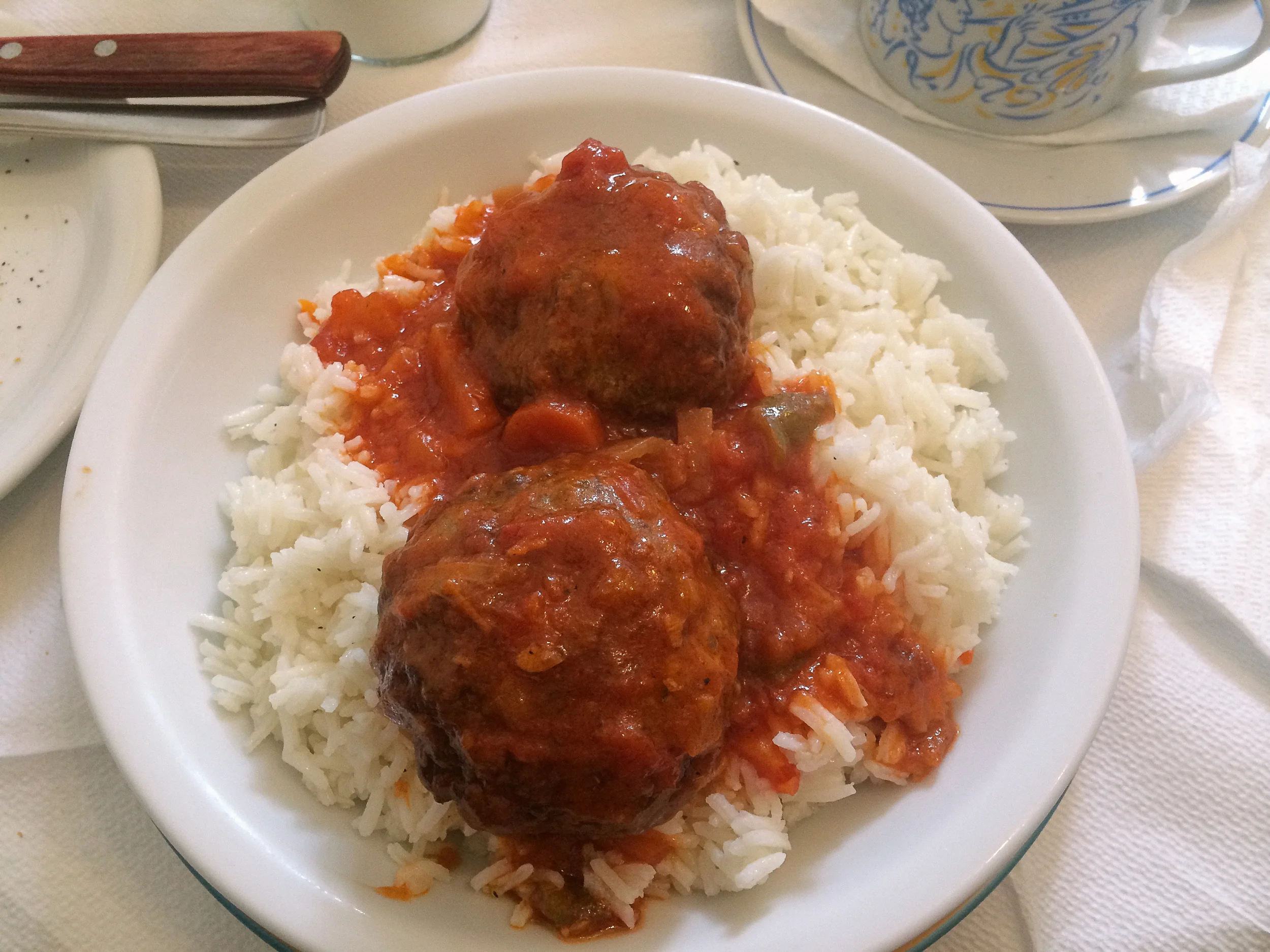 I had these meatballs with tomato sauce and rice.  I loved the taste of cinnamon in the meatballs.