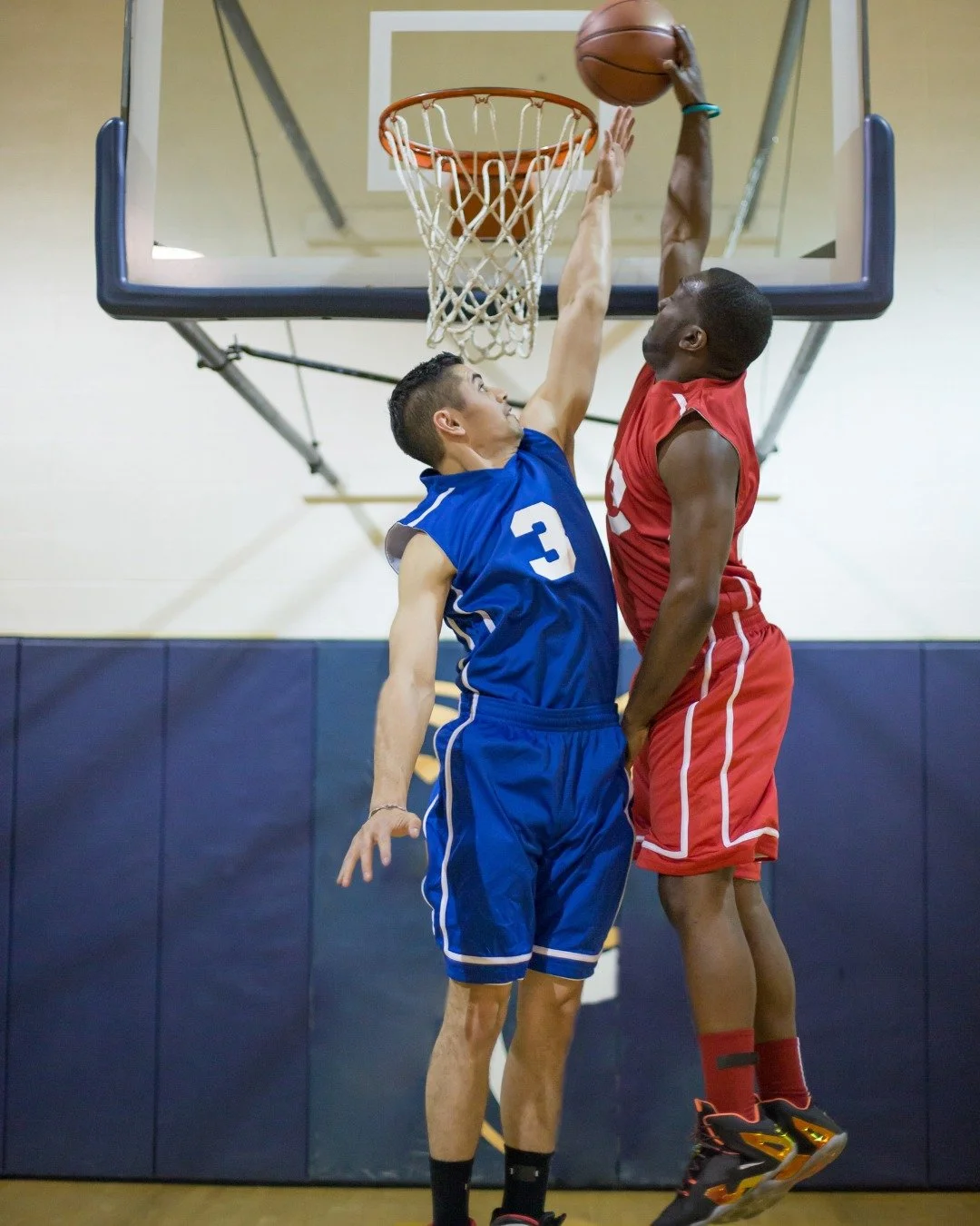 Basketball players often injure their wrists and hands from falls, rebounds, and hard passes. Sprains and strains are common.

How chiropractic helps:
 ✅ Adjustments restore joint function
 ✅ Soft tissue therapy eases pain and swelling
 ✅ Strengtheni