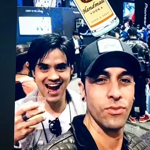 When you're sure it's 5 o'clock somewhere #winternamm2020 #titosvodka #besitoparamisfans