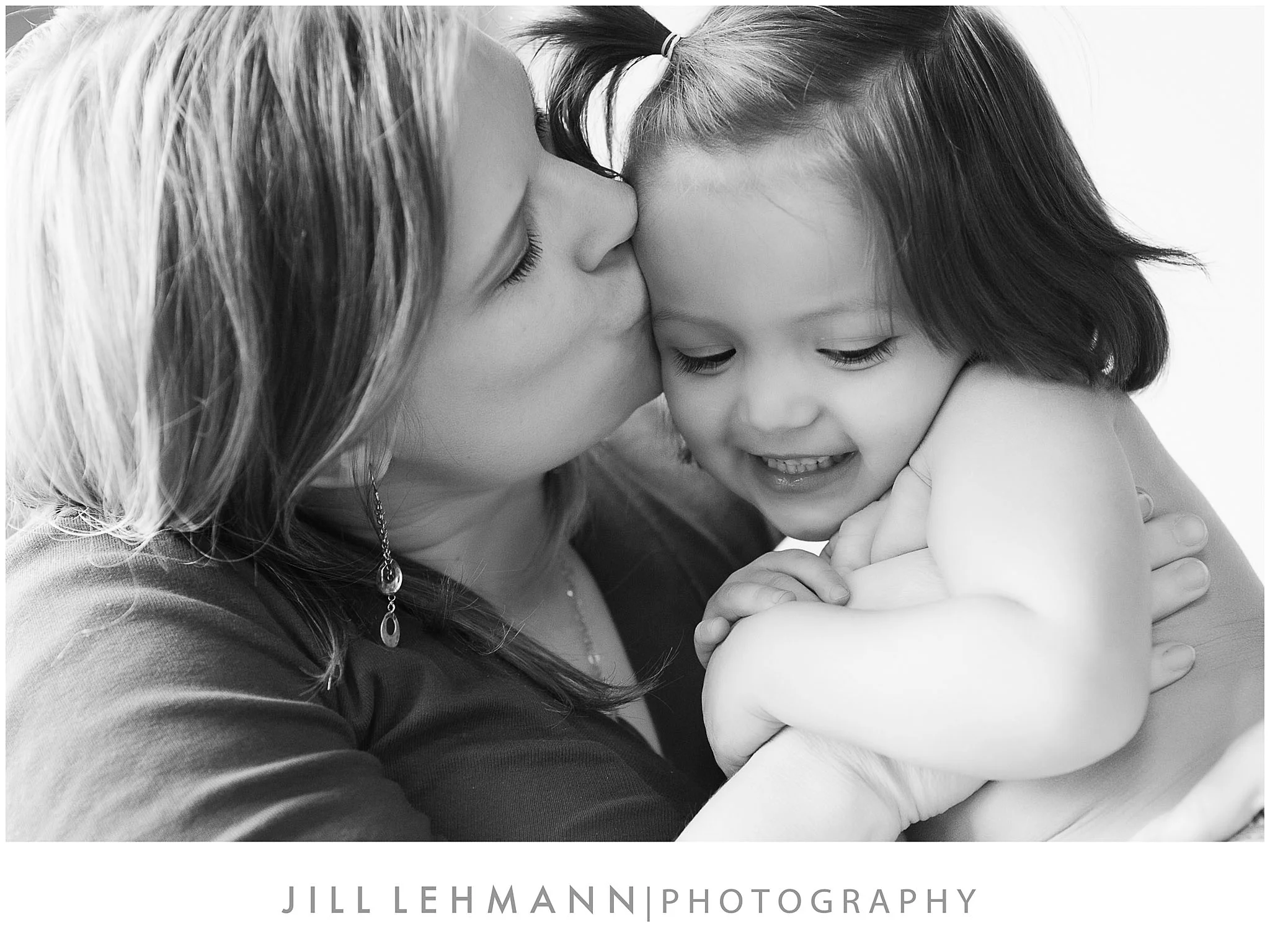 © Jill Lehmann Photography - Baby, Child Family Photographer - Des Moines, IA