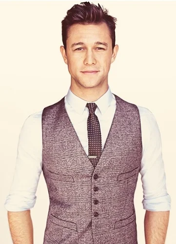 The American who always knows how to wear a waist coat is, hands down, Joseph Gordon-Levitt. This is simply no contest, he is the American equivalent to Tom Hiddleston when it comes to both charm and the epitome on how to wear a waistcoat. ( Photo courtesy of Waistcoatstyle 