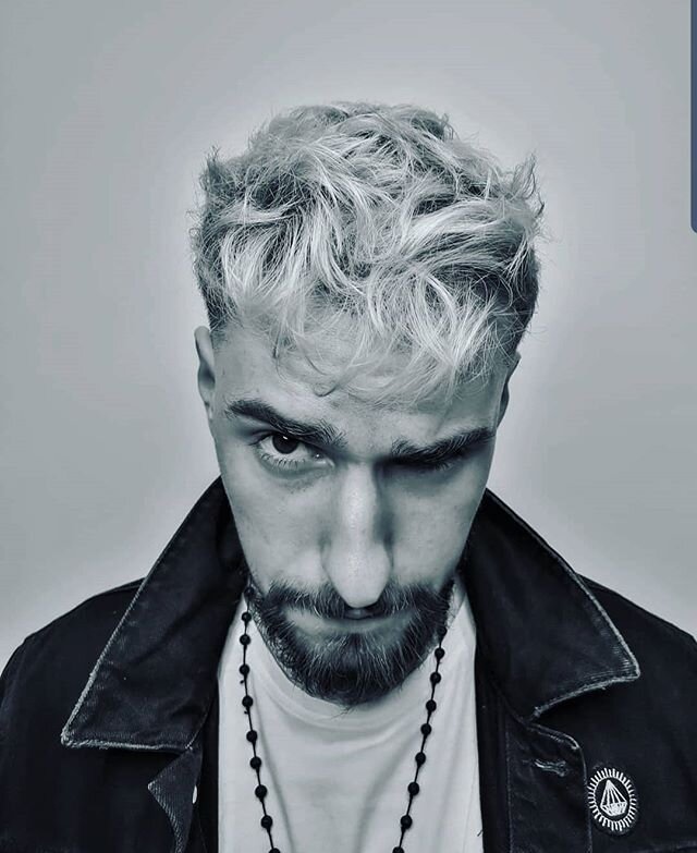 Check out this cut and style from @milozio !
Pre Styled with Lockharts X @wearejynx THE DEVIL 🤘
Well done 👏👏👏
.
#LockhartsLegion #Apothecary #Apothecaryshop #Pomade #Pomades #Barber #Barbers #Barbershops #Barbershop #BarberProducts #BarberProduct #Devil #TheTarotSessions