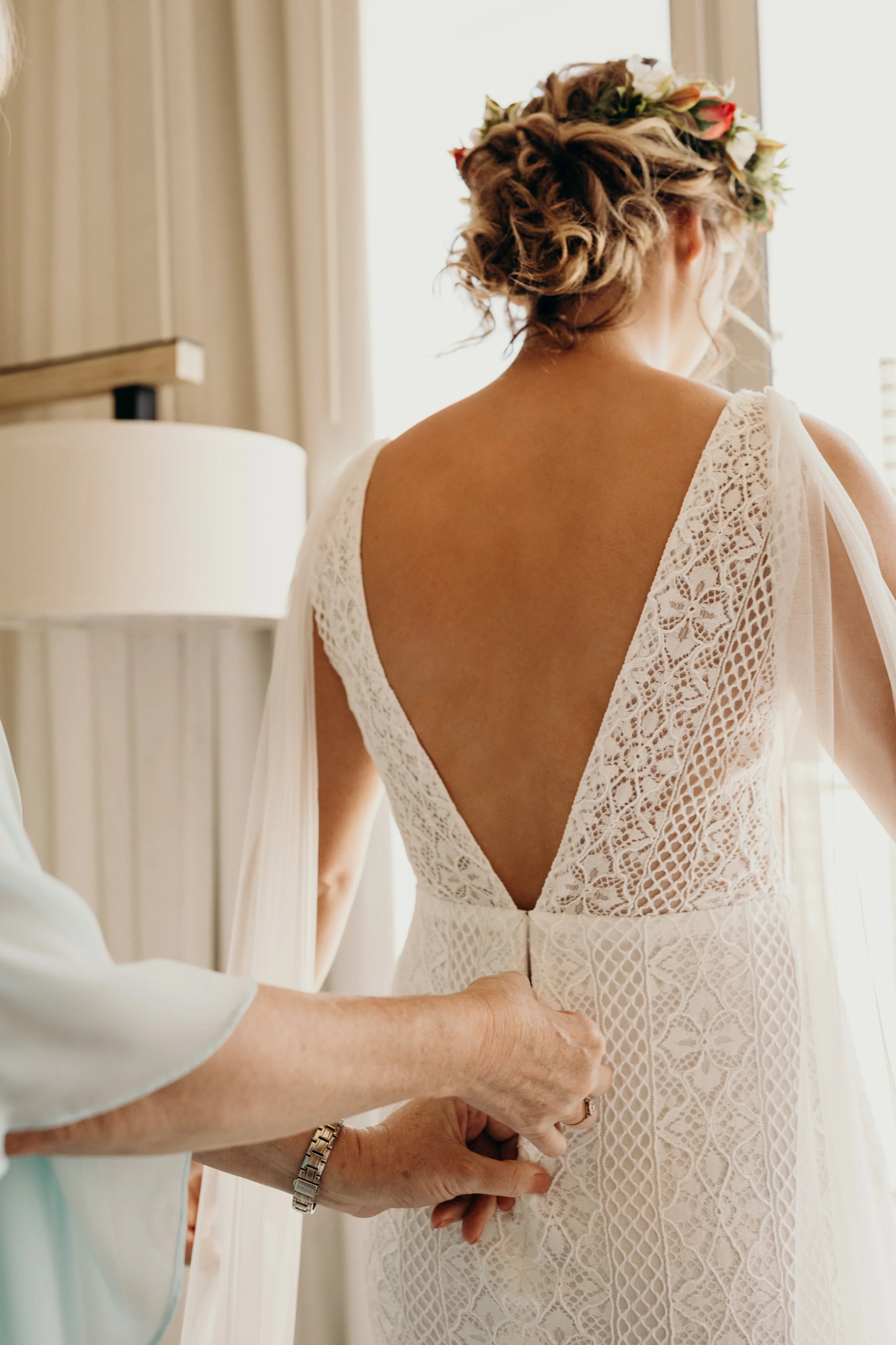 HAWAII-WEDDING-PHOTOGRAPHER-ALOHILANI-RESORT-KEANI-BAKULA-26.jpg