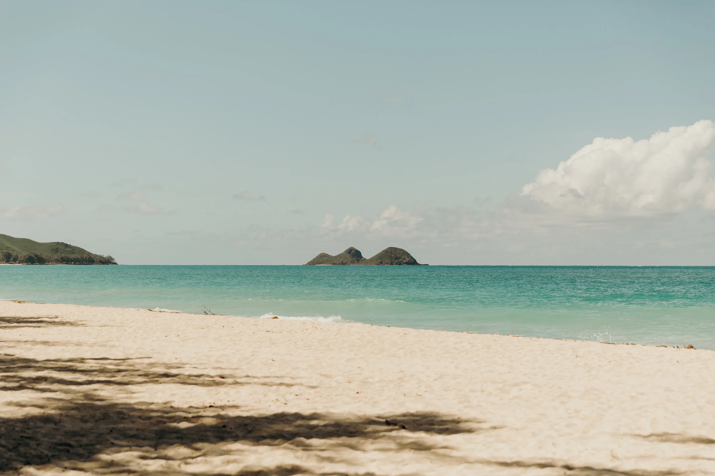 HAWAII-WEDDING-PHOTOGRAPHER-ALOHILANI-RESORT-KEANI-BAKULA-10.jpg