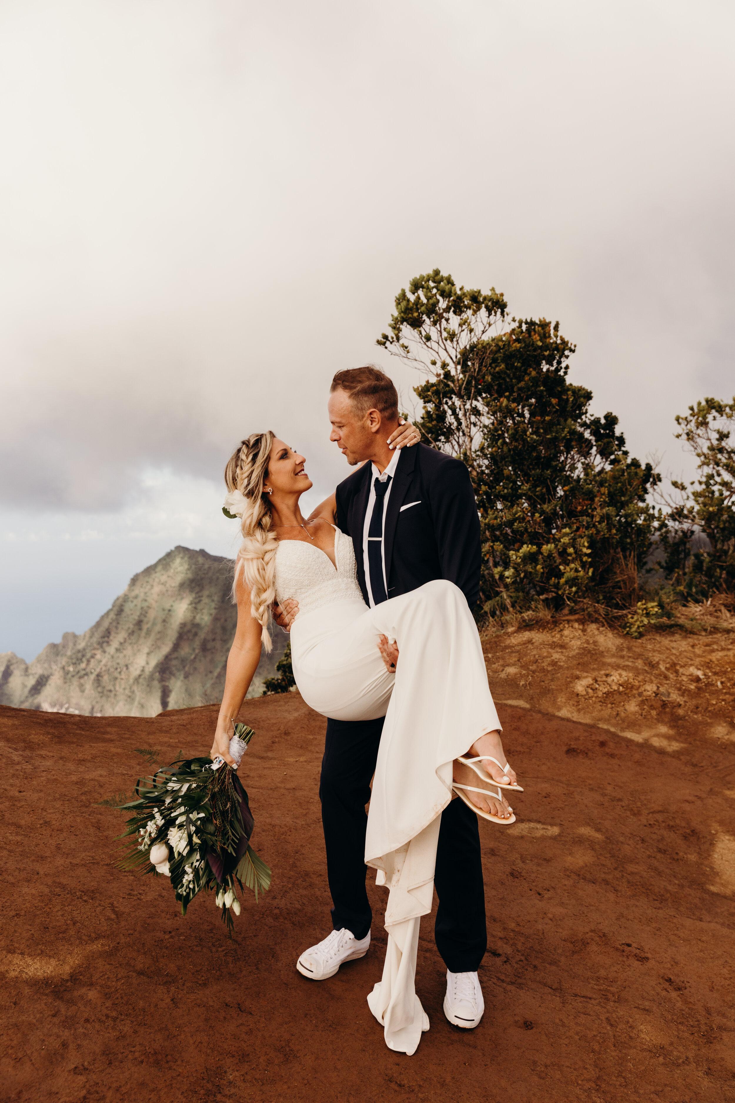 kauai-elopement-photographer-keani-bakula-11.jpg