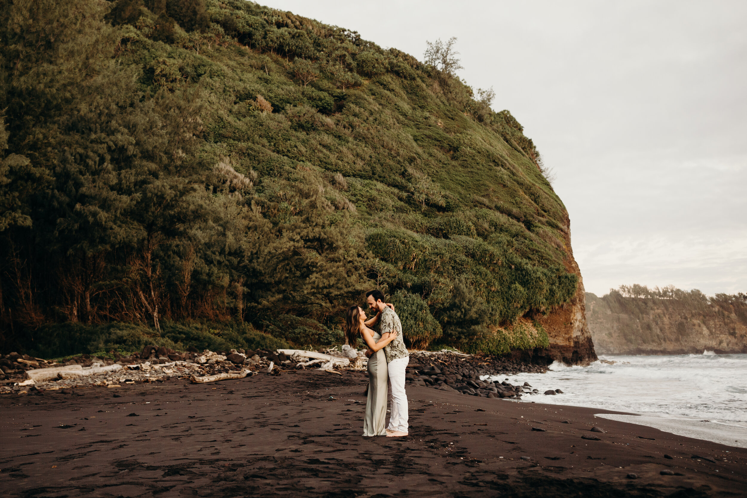 hawaii-engagement-photographer-keani-bakula-pololu-valley-17.jpg