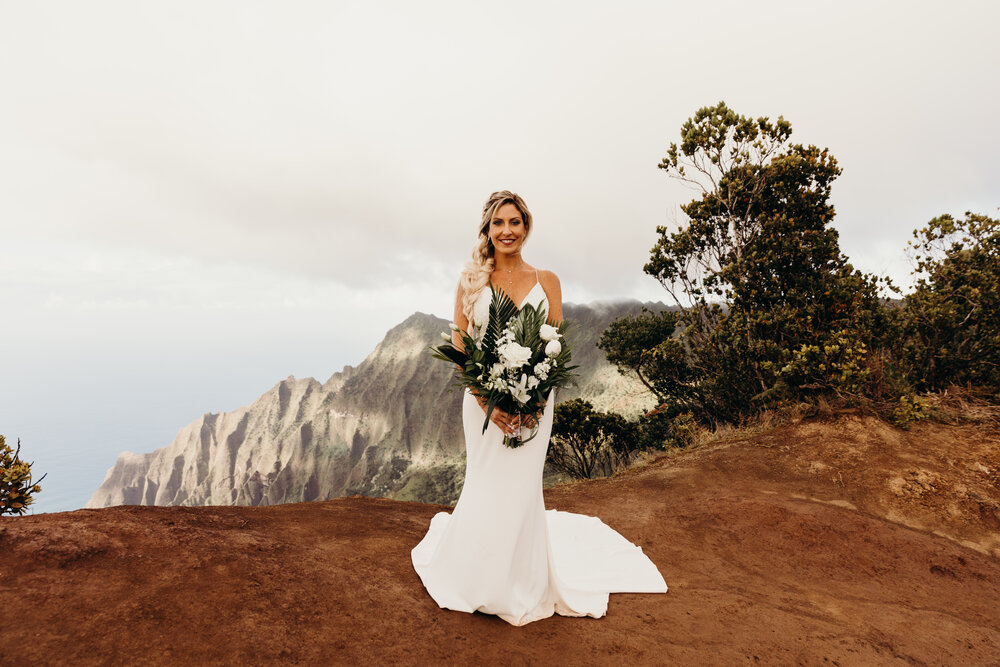 waimea-canyon-elopement-keani-bakula-photography-5.jpg