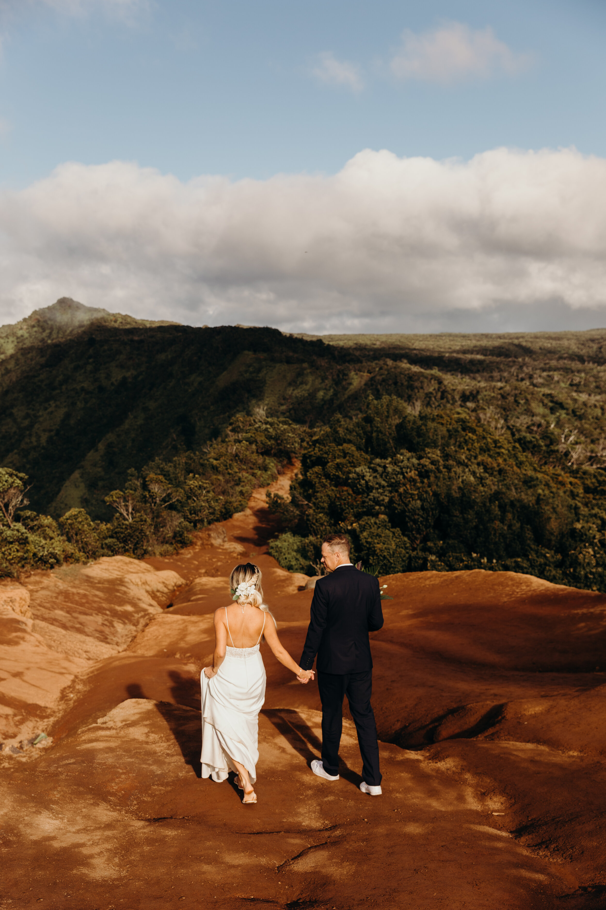 waimea-canyon-elopement-keani-bakula-photography-10.jpg