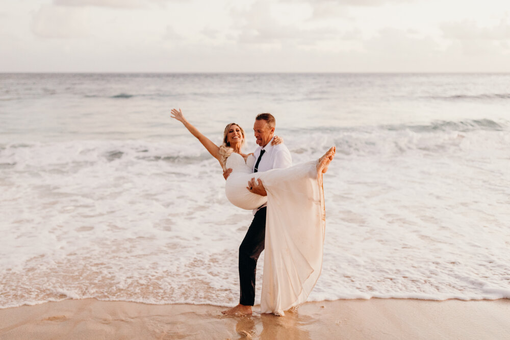 waimea-canyon-elopement-keani-bakula-photography-23.jpg