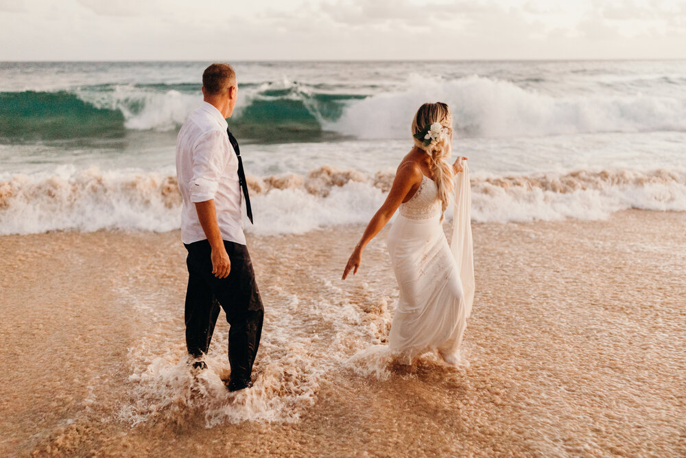 waimea-canyon-elopement-keani-bakula-photography-27.jpg