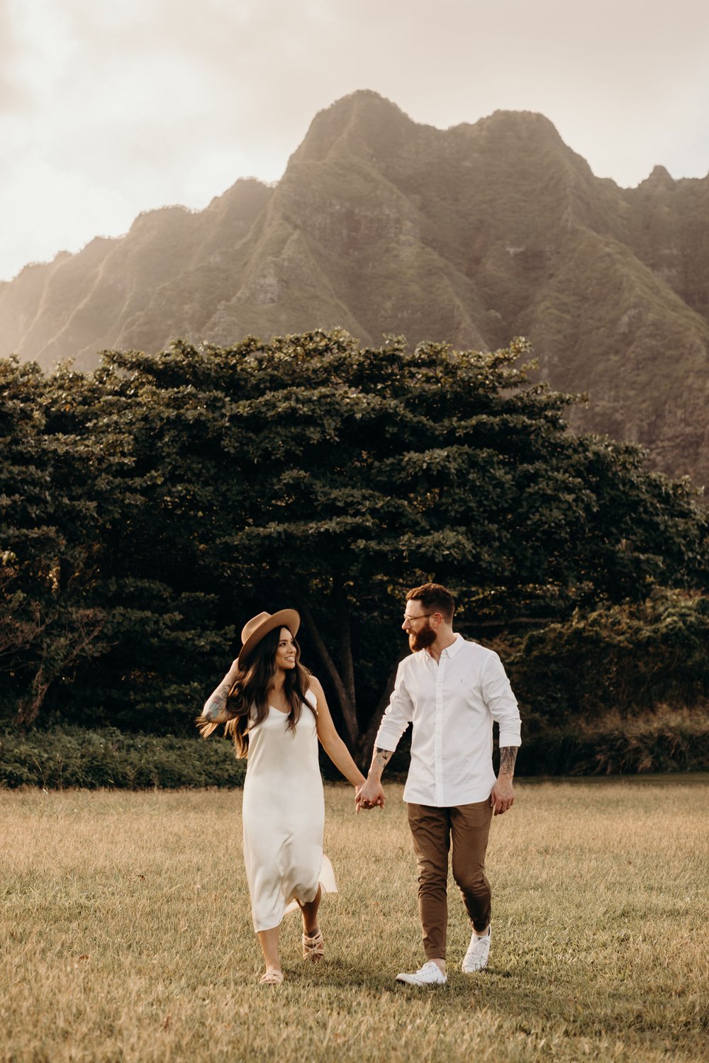 hawaii-wedding-photographer-kualoa-ranch-keanibakula-4-2.jpg