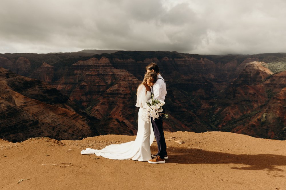 hawaii-elopement-photographer-keani-bakula-1.jpg
