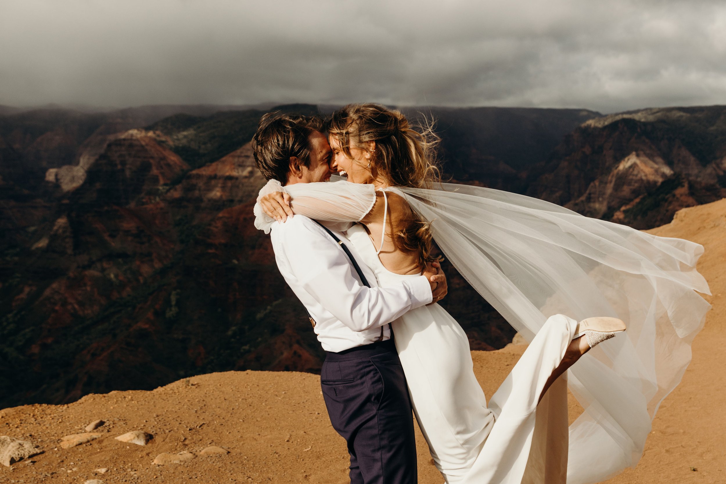 hawaii-elopement-photographer-keani-bakula-14.jpg