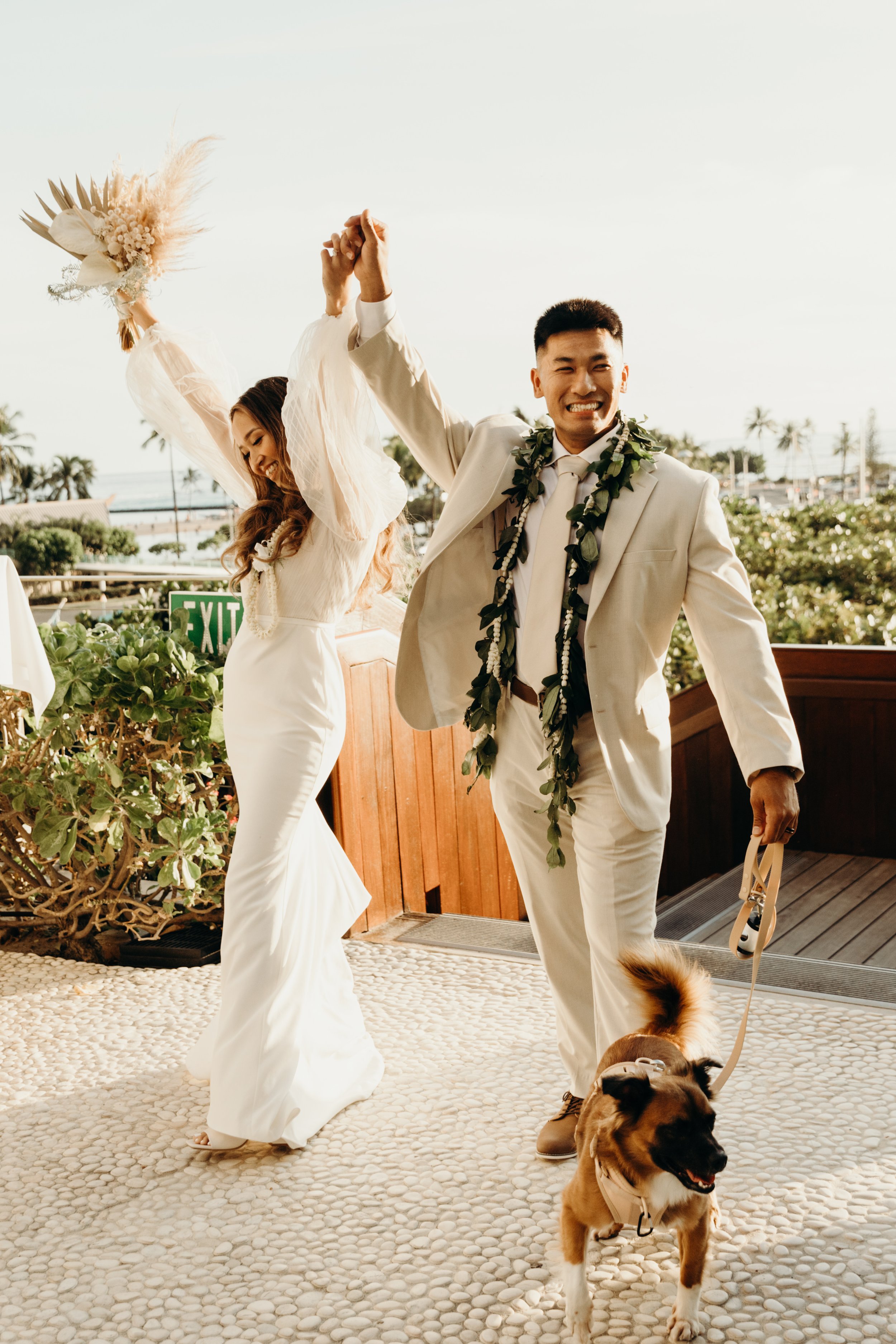 hawaii-wedding-photographer-keani-bakula-modern-honolulu-wedding-34.jpg
