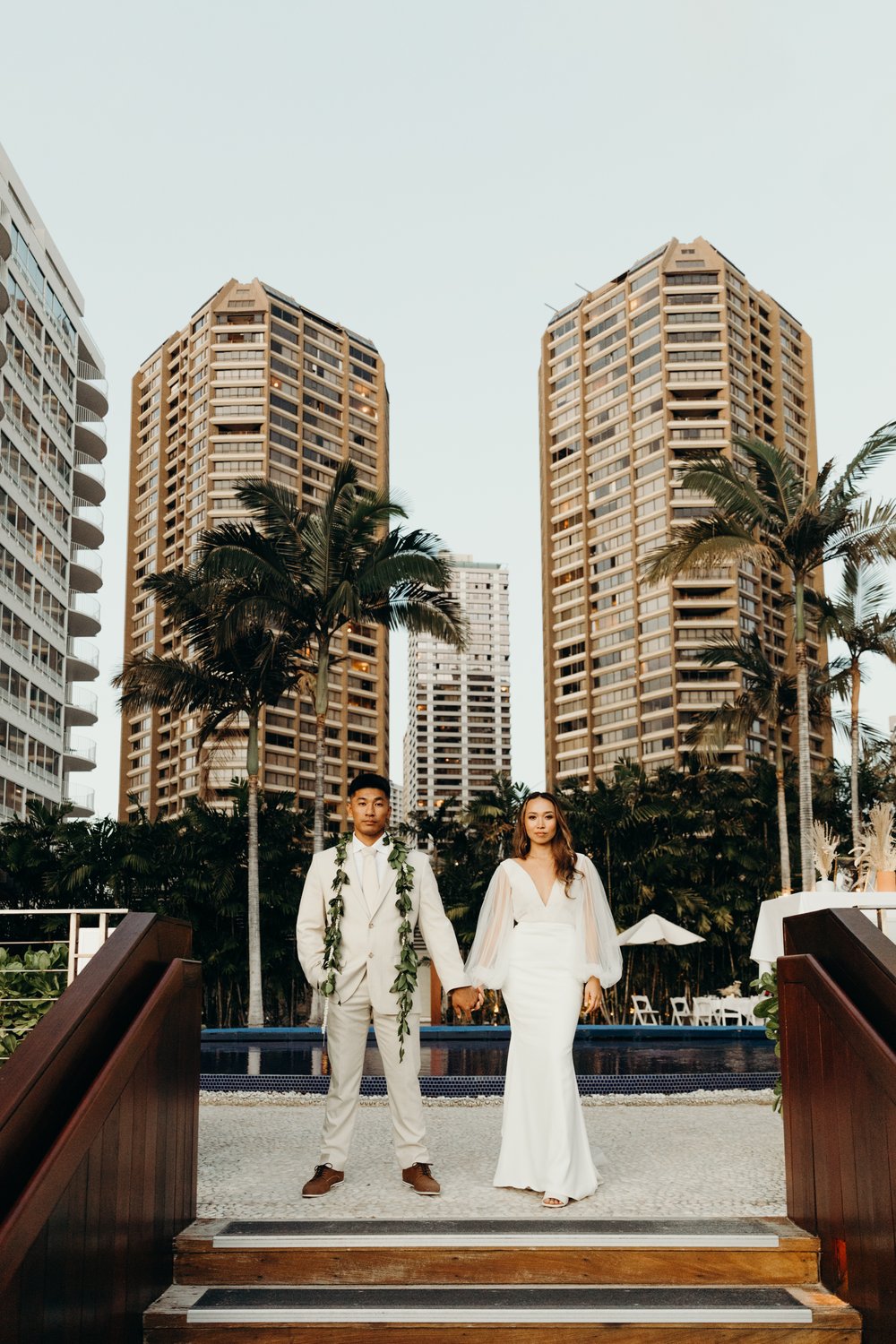 hawaii-wedding-photographer-keani-bakula-modern-honolulu-wedding-40.jpg