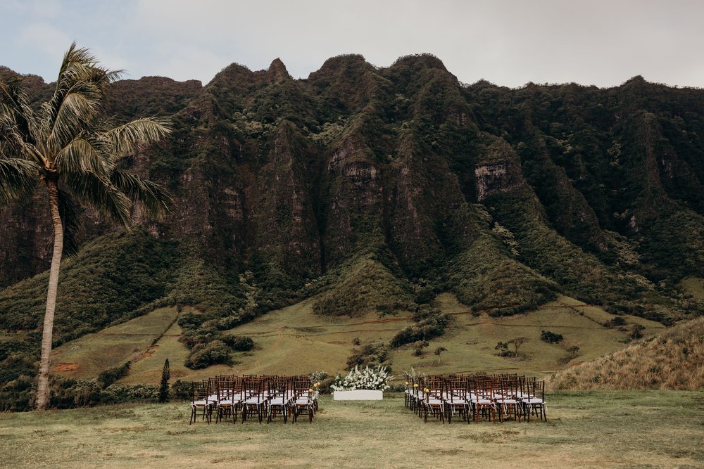 hawaii-wedding-photographer-jumanji-kualoa-ranch-wedding-16.jpg