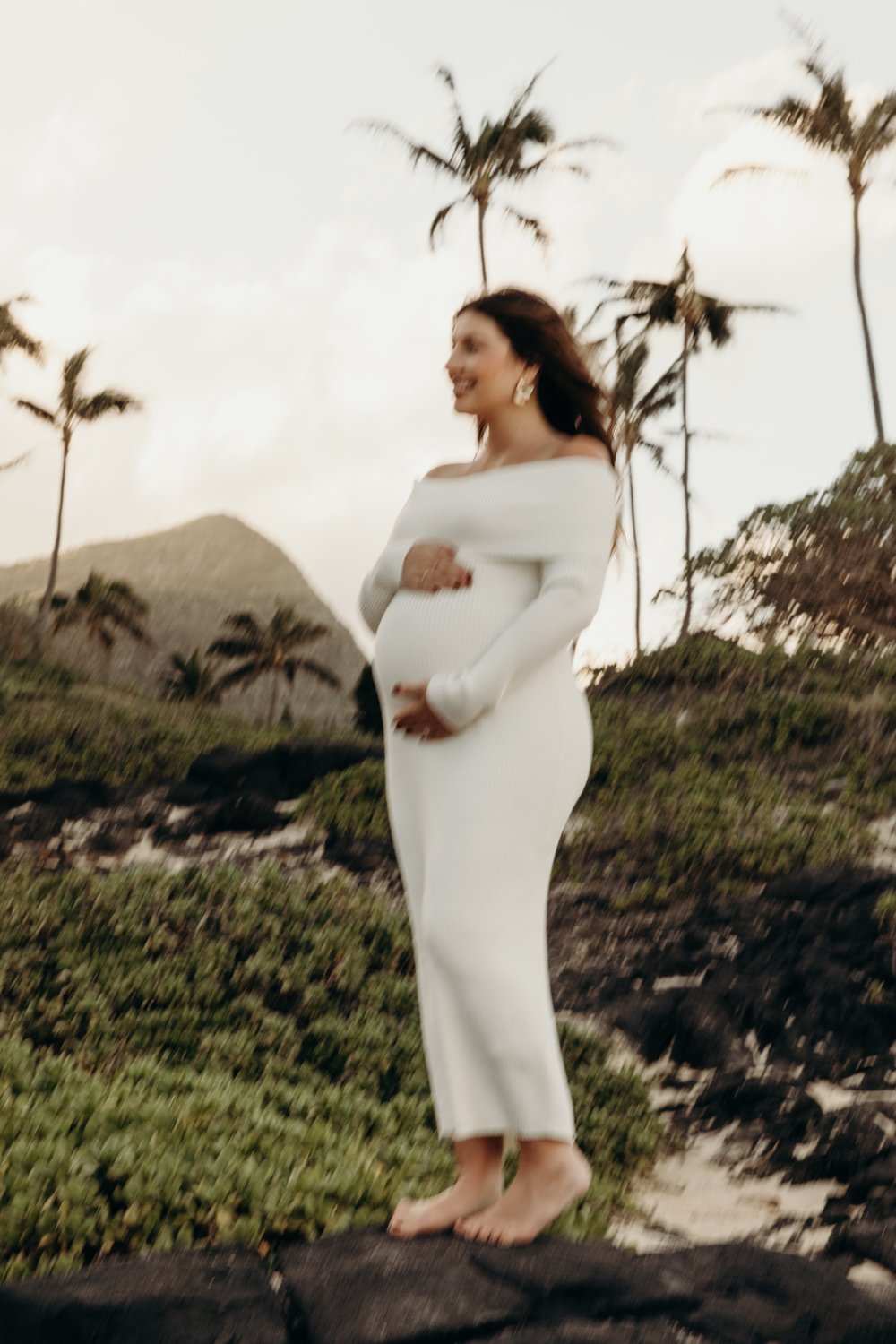 hawaii-maternity-photographer-keani-bakula-17.jpg