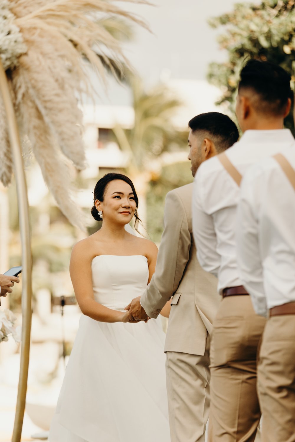 hawaii-wedding-photographer-maunalani-wedding-keani-bakula-22.jpg
