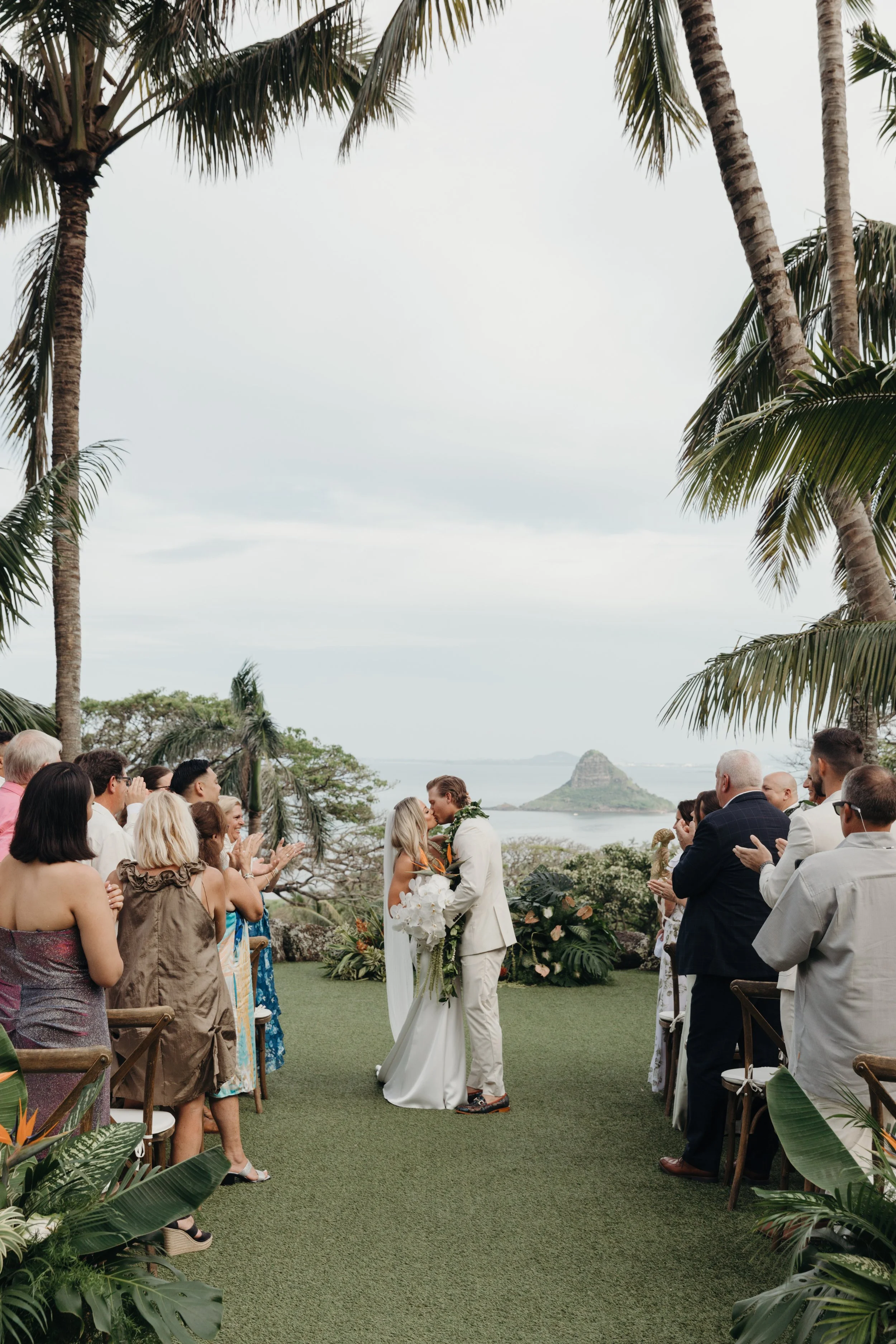 paliku-gardens-wedding-oahu-wedding-photographer-keani-bakula-24.jpg