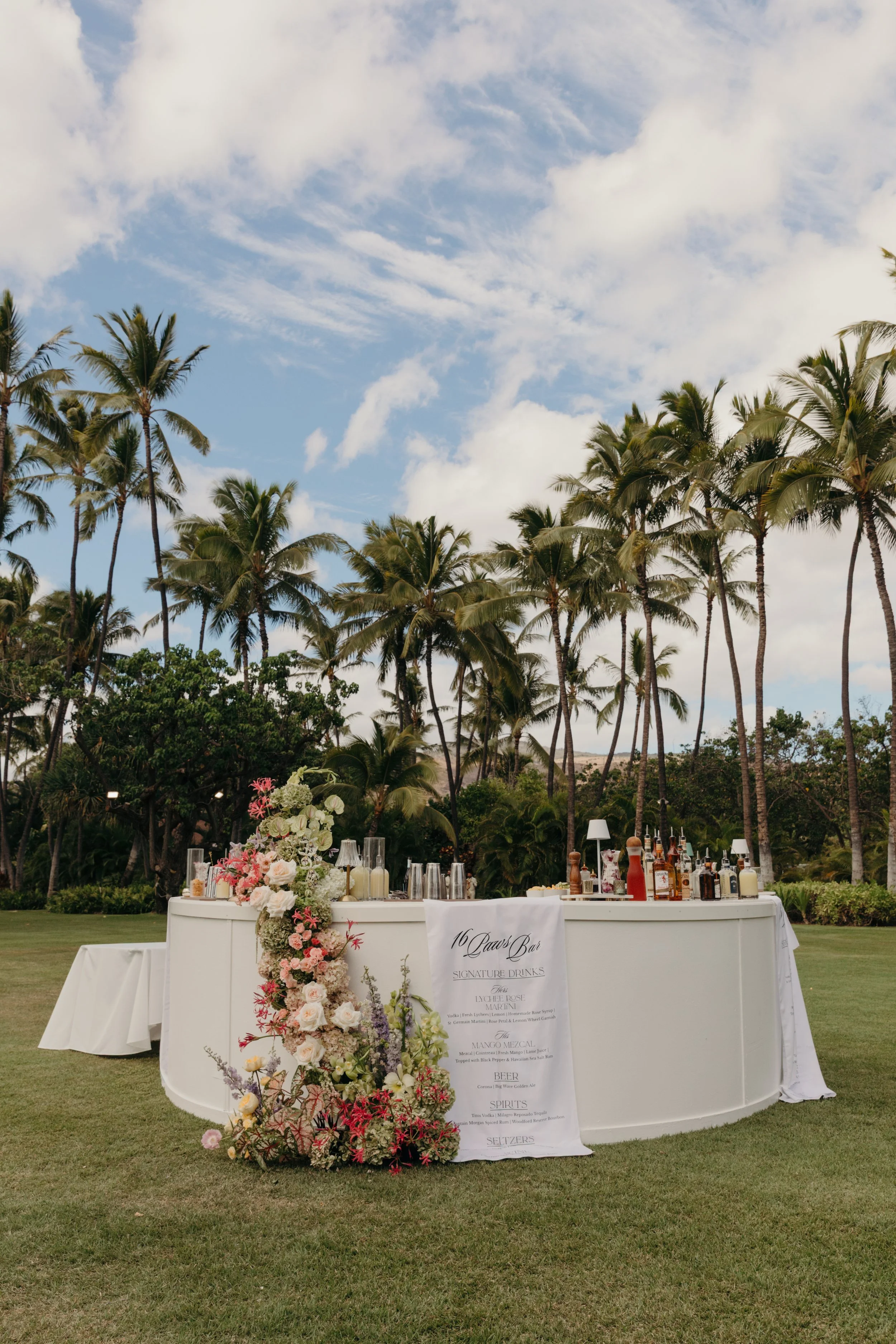 lanikuhonua-wedding-photographer-hawaii-keani-bakula-50.jpg