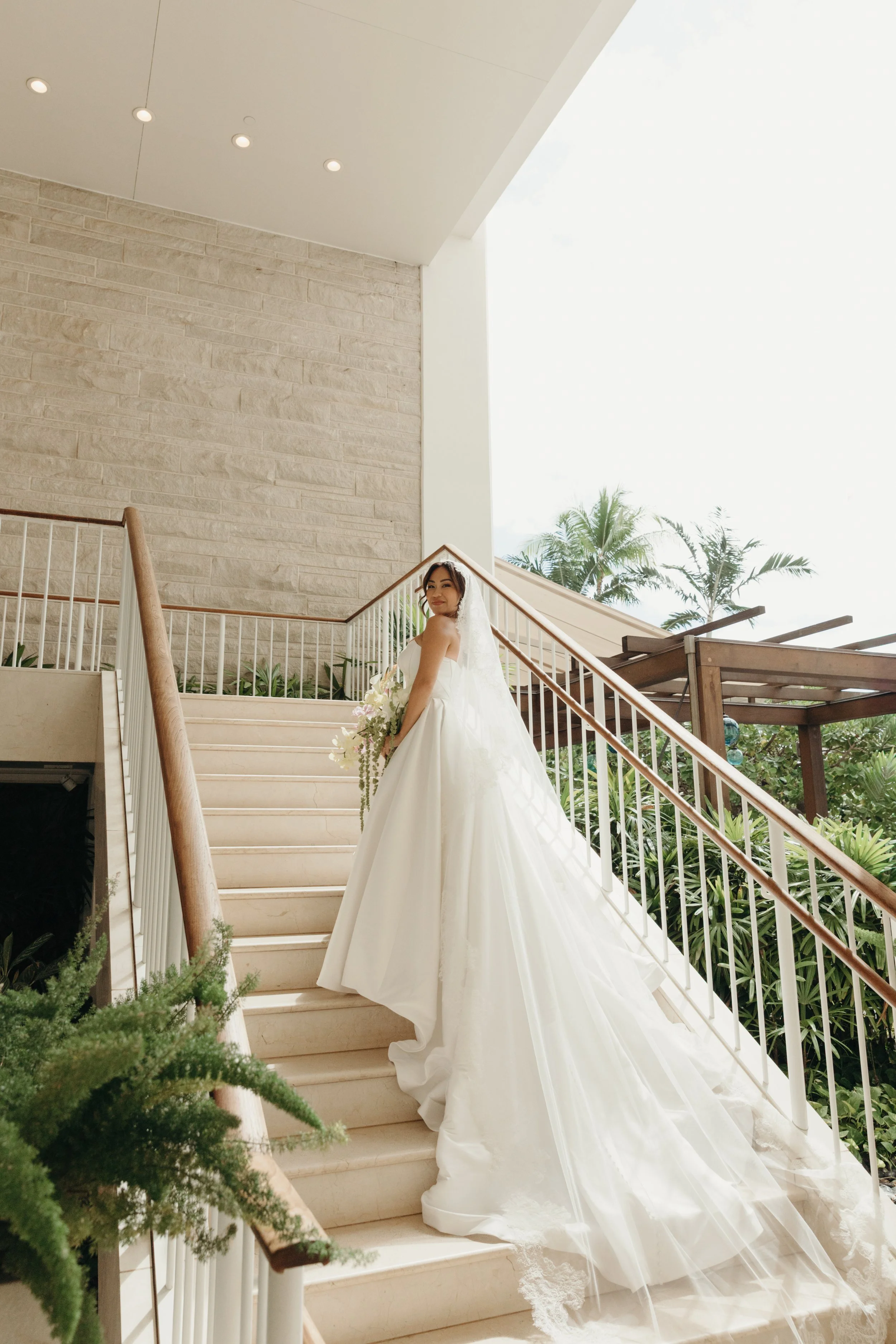 lanikuhonua-wedding-photographer-hawaii-keani-bakula-73.jpg