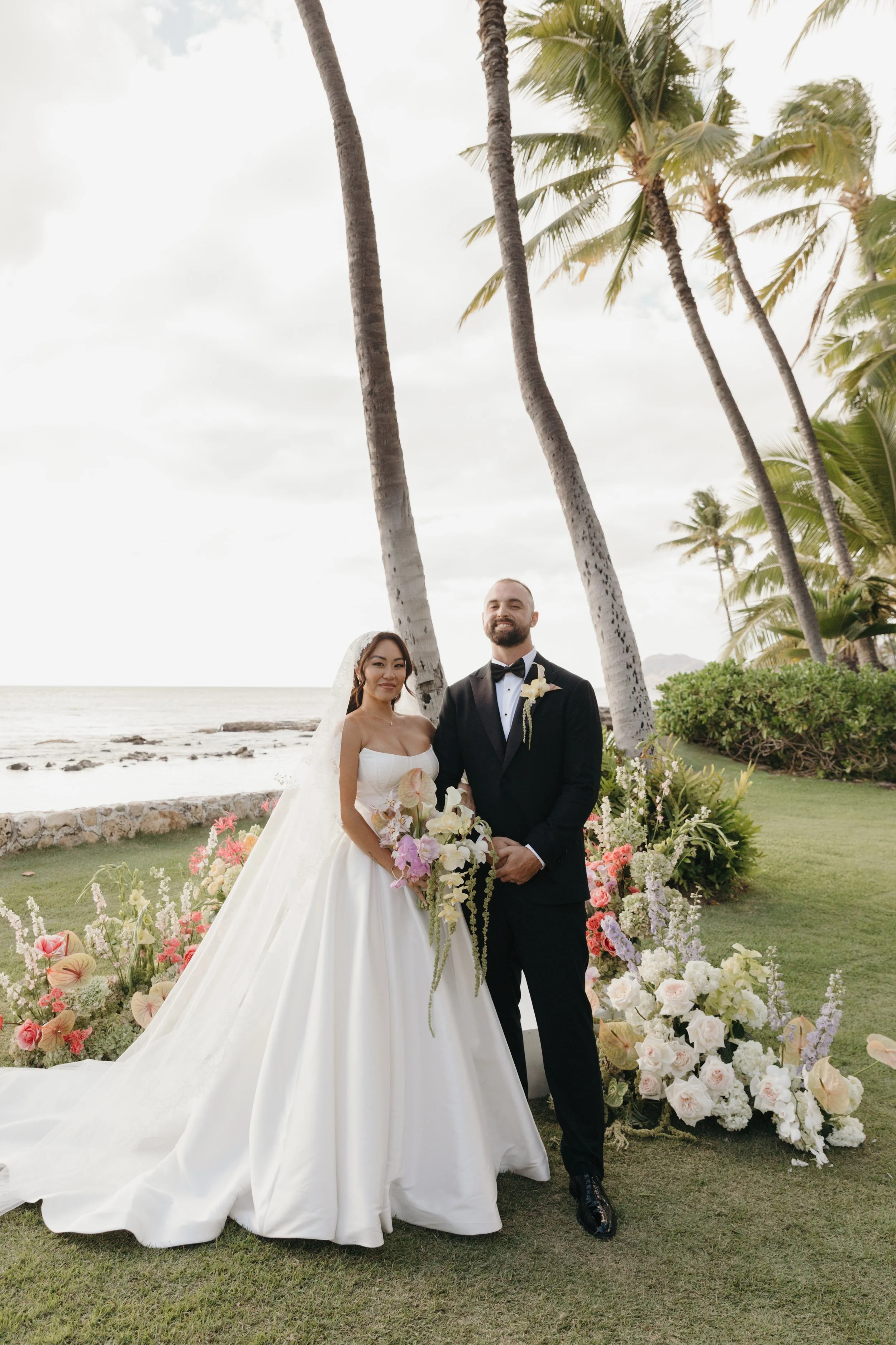 lanikuhonua-wedding-photographer-hawaii-keani-bakula-92.jpg