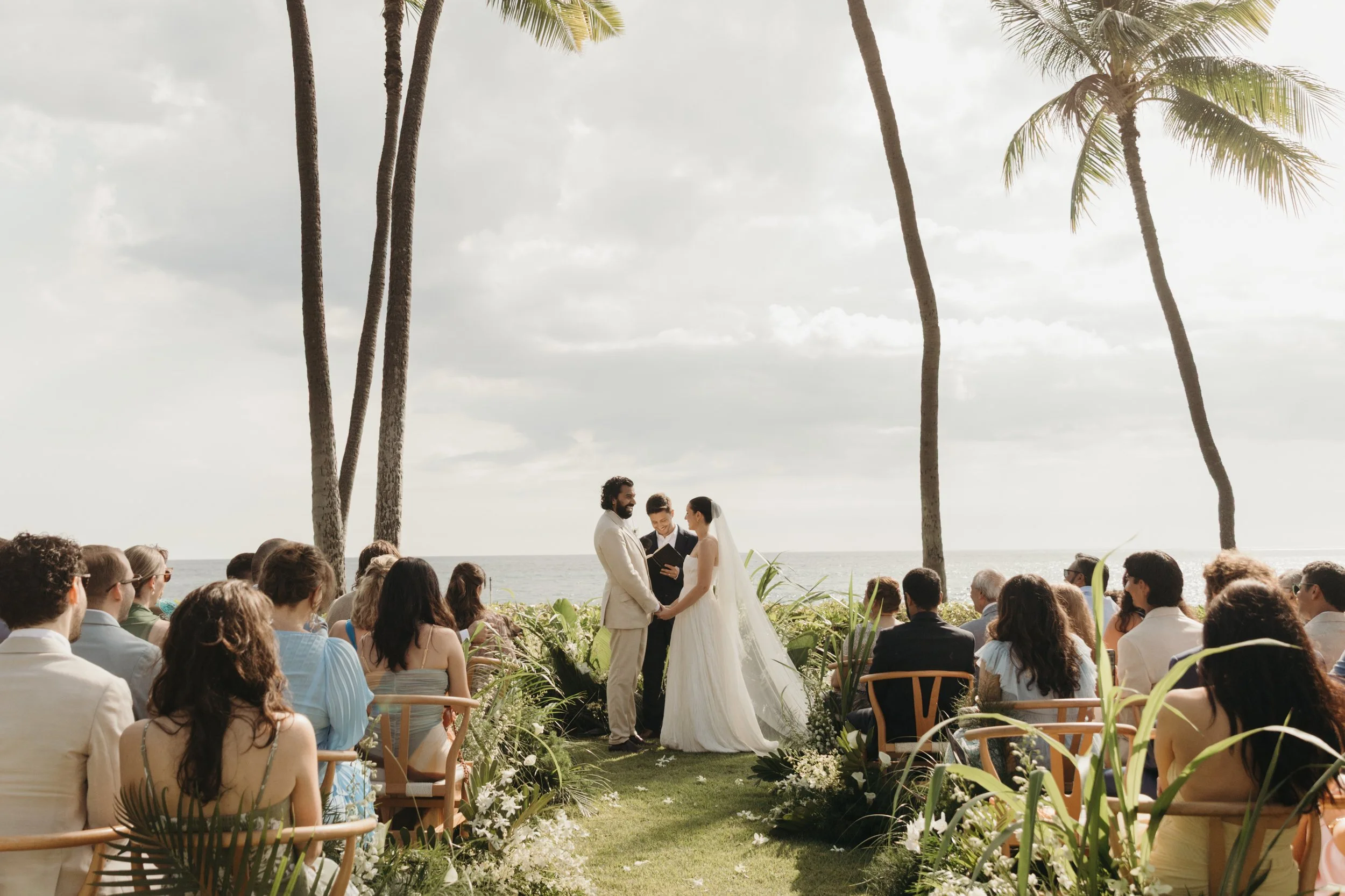 lanikuhonua-wedding-hawaii-wedding-photographer-keanibakula-71.jpg