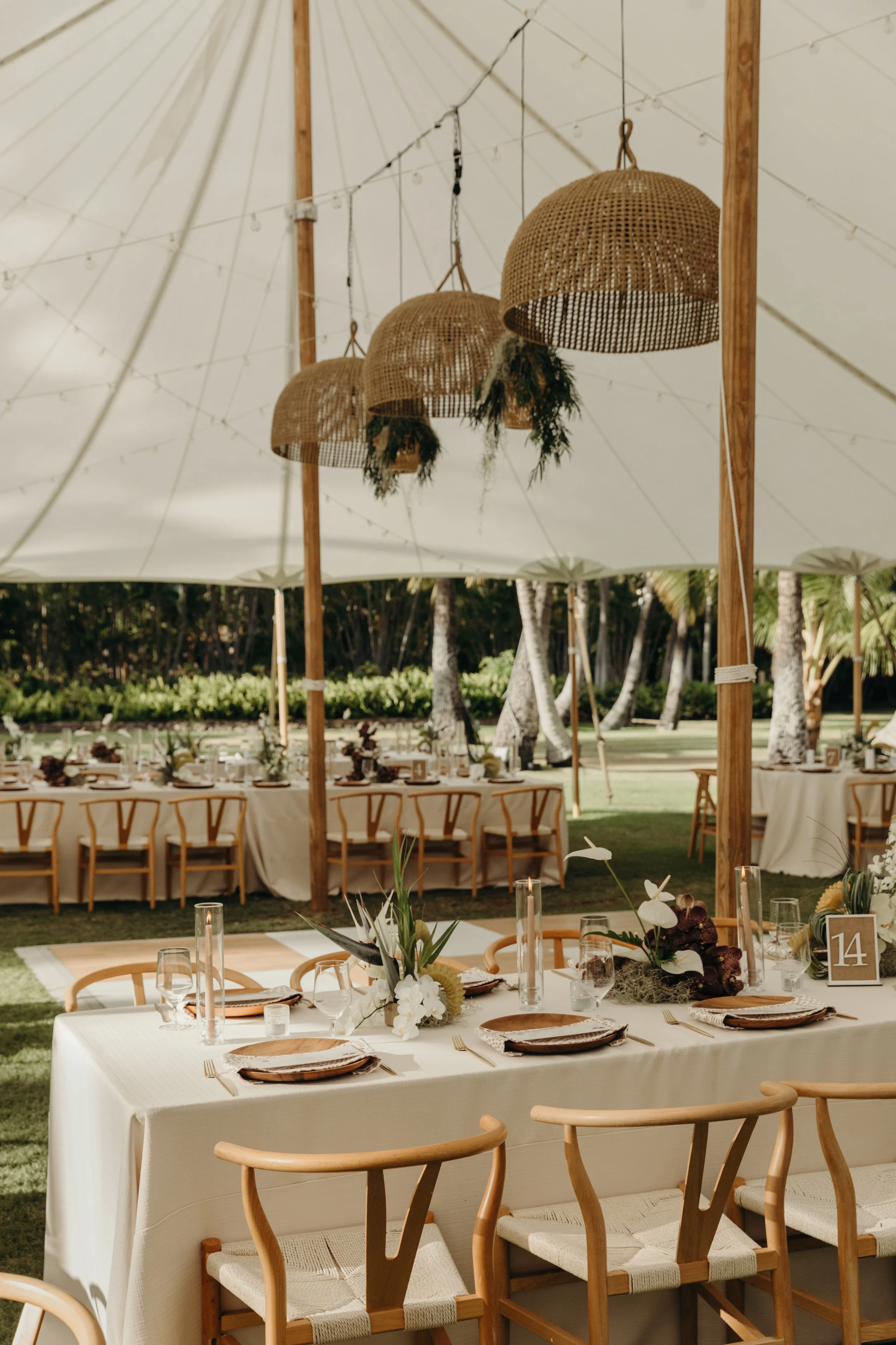 hawaii-wedding-reception-details-keani-bakula.jpg