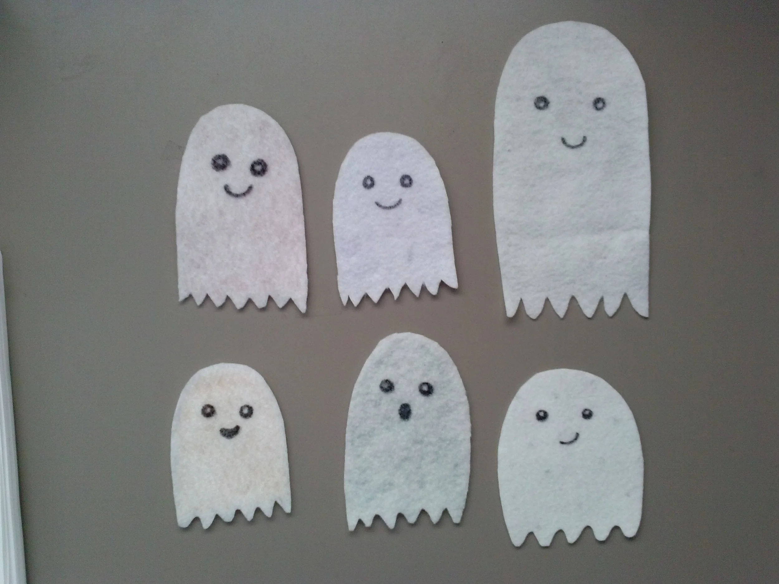 Five Little Ghosties