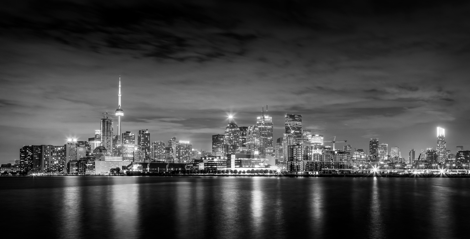 Toronto-Night-BW.jpg
