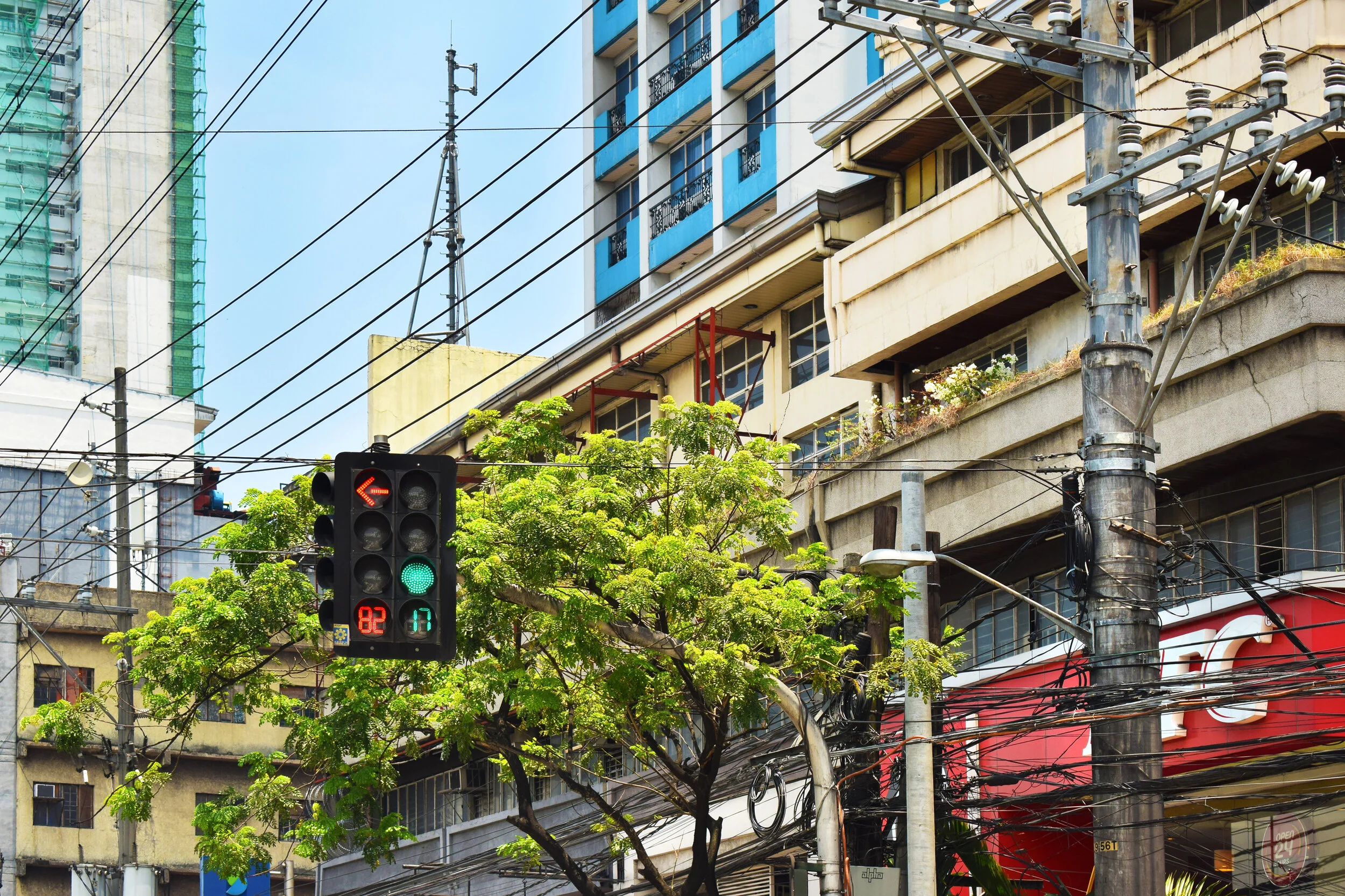 Manila Traffic Light – K. Tablang.jpg