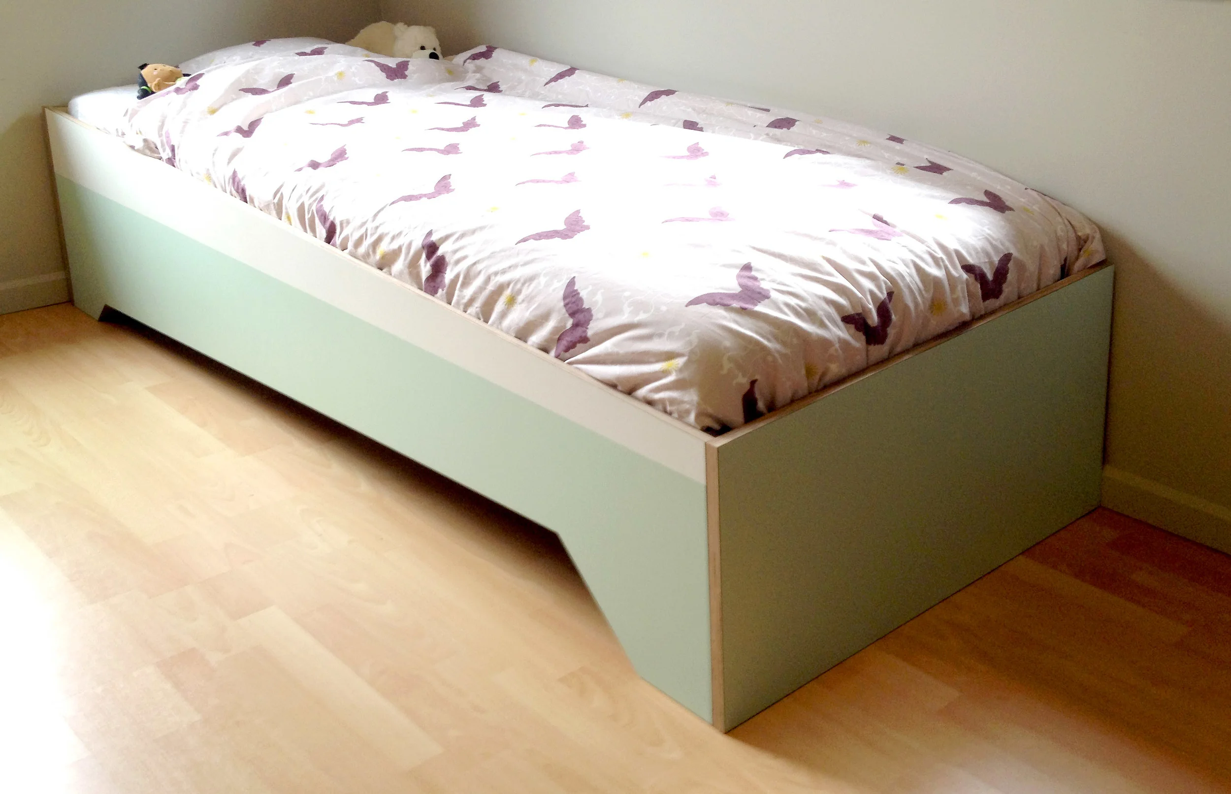 VONDUREN_Bed (3).JPG