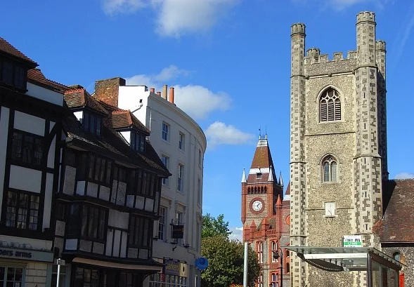 St_Laurence's_Church,_Reading_1.jpg