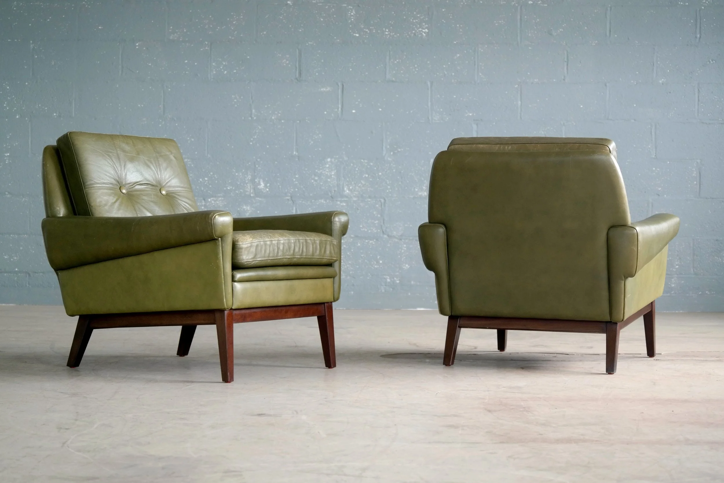 Svend Skipper Pair of Lounge Chairs in Green Leather