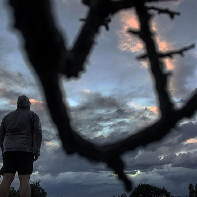 Backpacking in the swell... storm&rsquo;s a&rsquo;brewin!