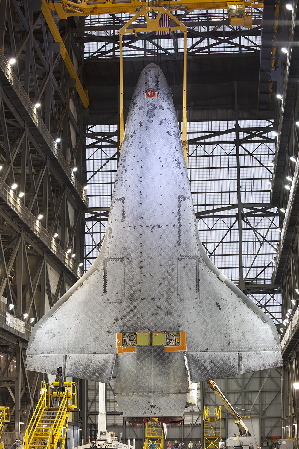 Lift and Mate Operations, STS-134, Space Shuttle Endeavour