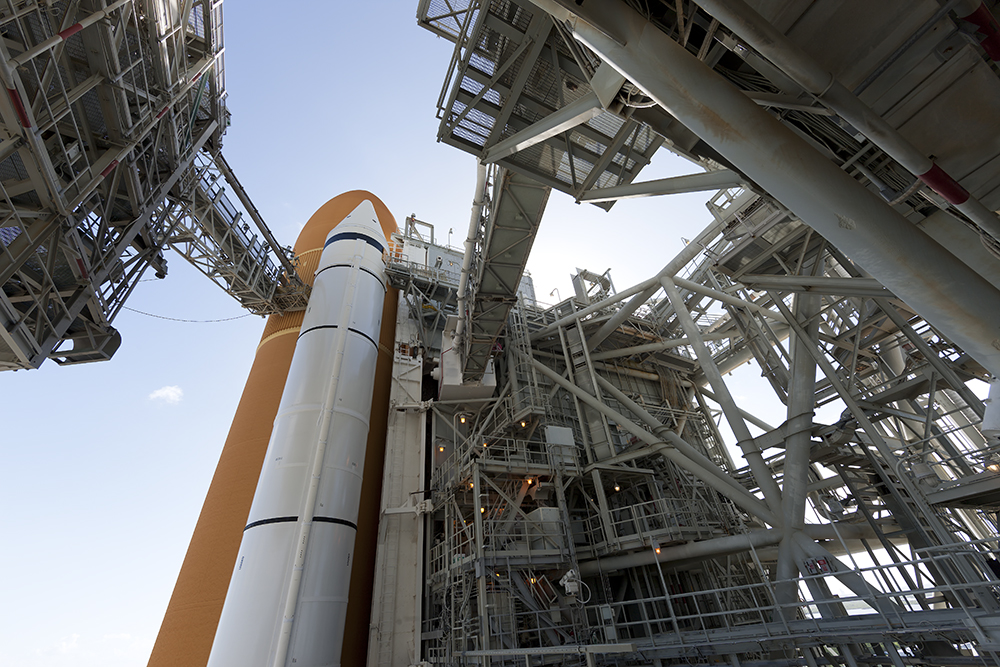 STS-400 (Rescue for STS-125), Space Shuttle Endeavour